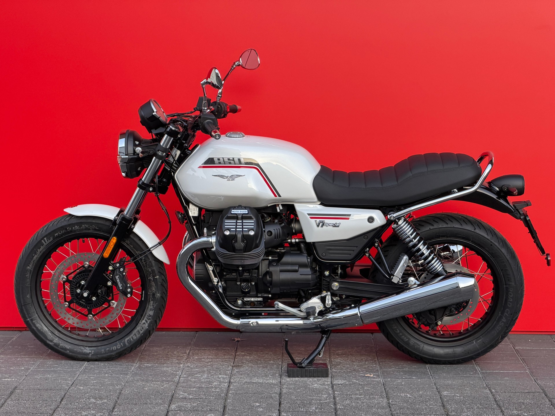 MOTO GUZZI V7 IV 850 Special E5+ (35kW)-image-3