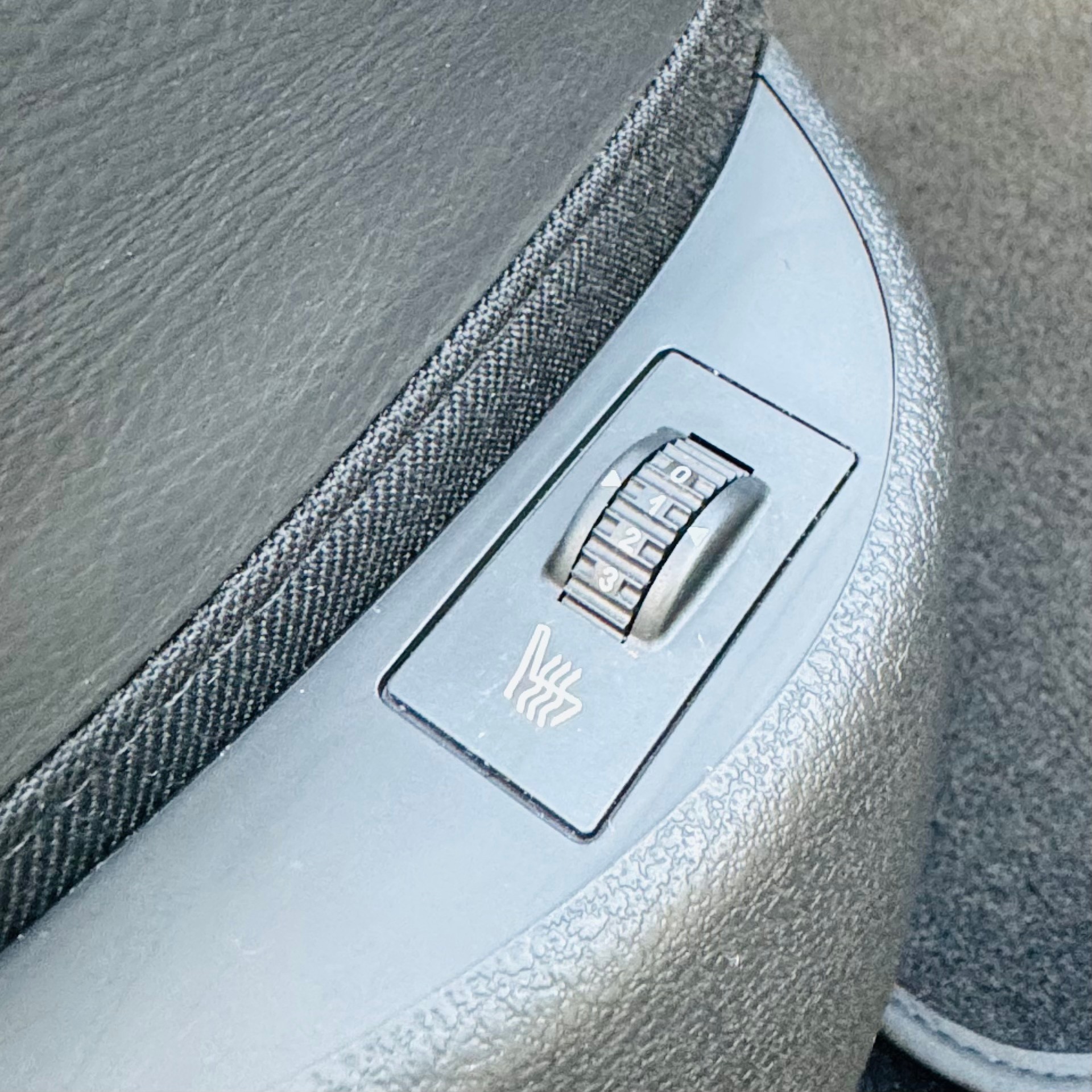 PEUGEOT 407 Coupé 3.0 Pack-image-22
