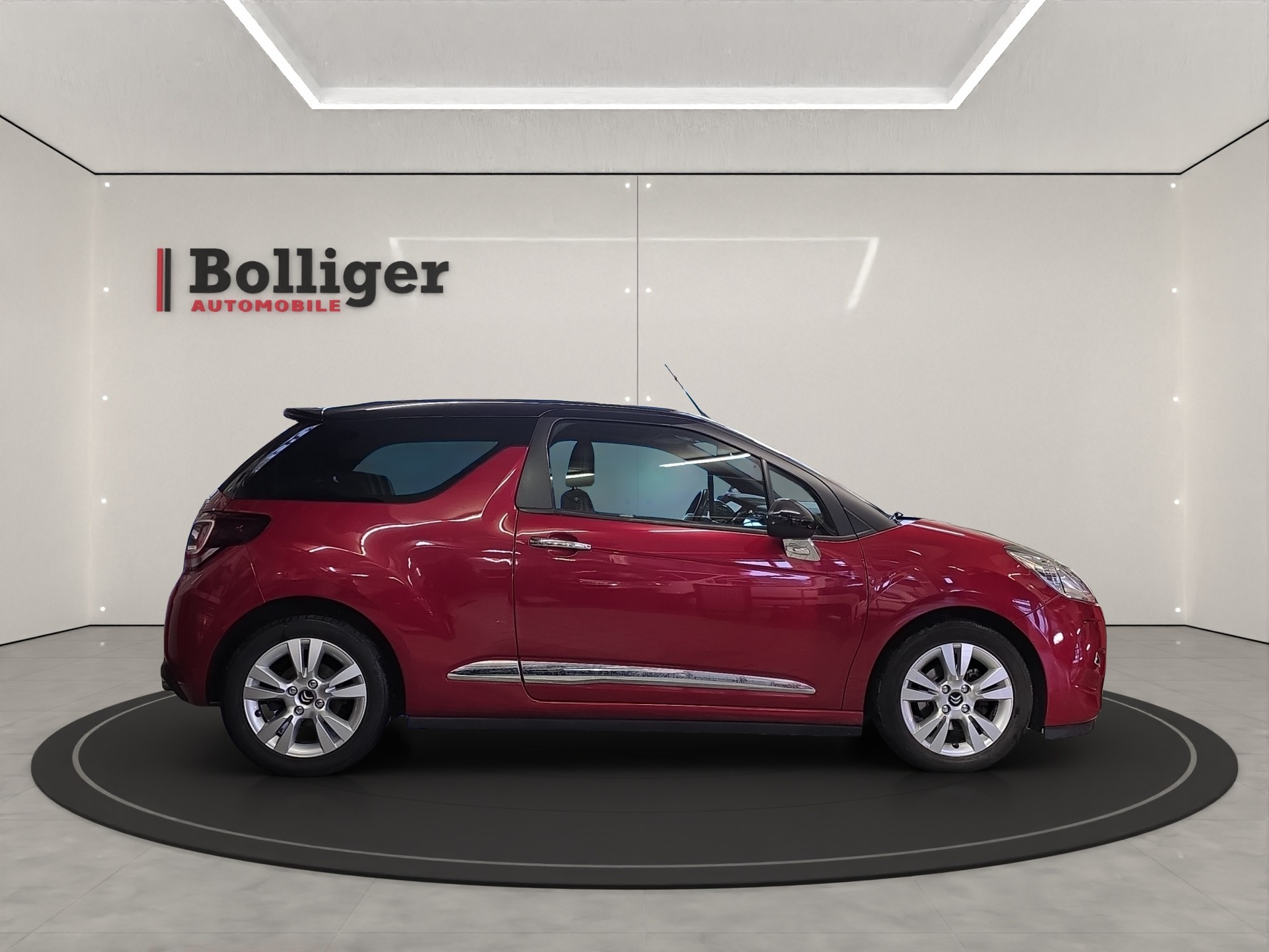 DS AUTOMOBILES DS3 Cabrio 1.6 VTi SO Chic Automatic-image-3
