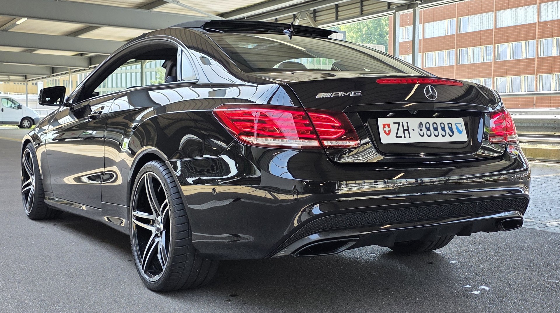 MERCEDES-BENZ E 400 7G-Tronic-image-4