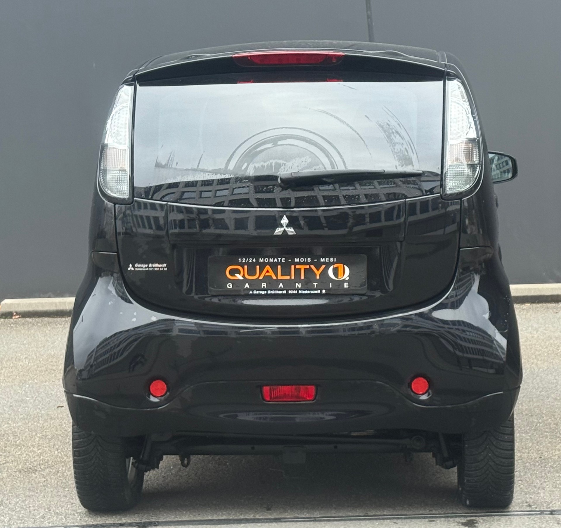 MITSUBISHI i MiEV-image-2