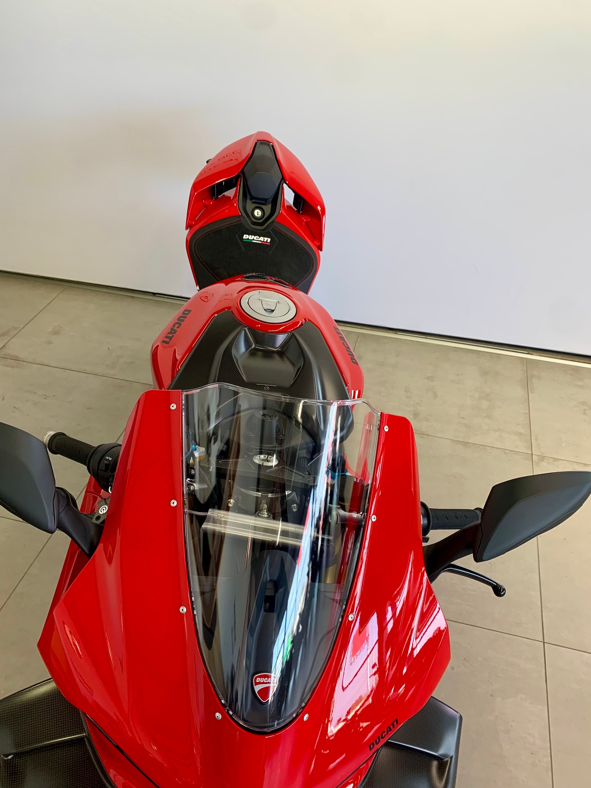 DUCATI Panigale V4 S-image-10