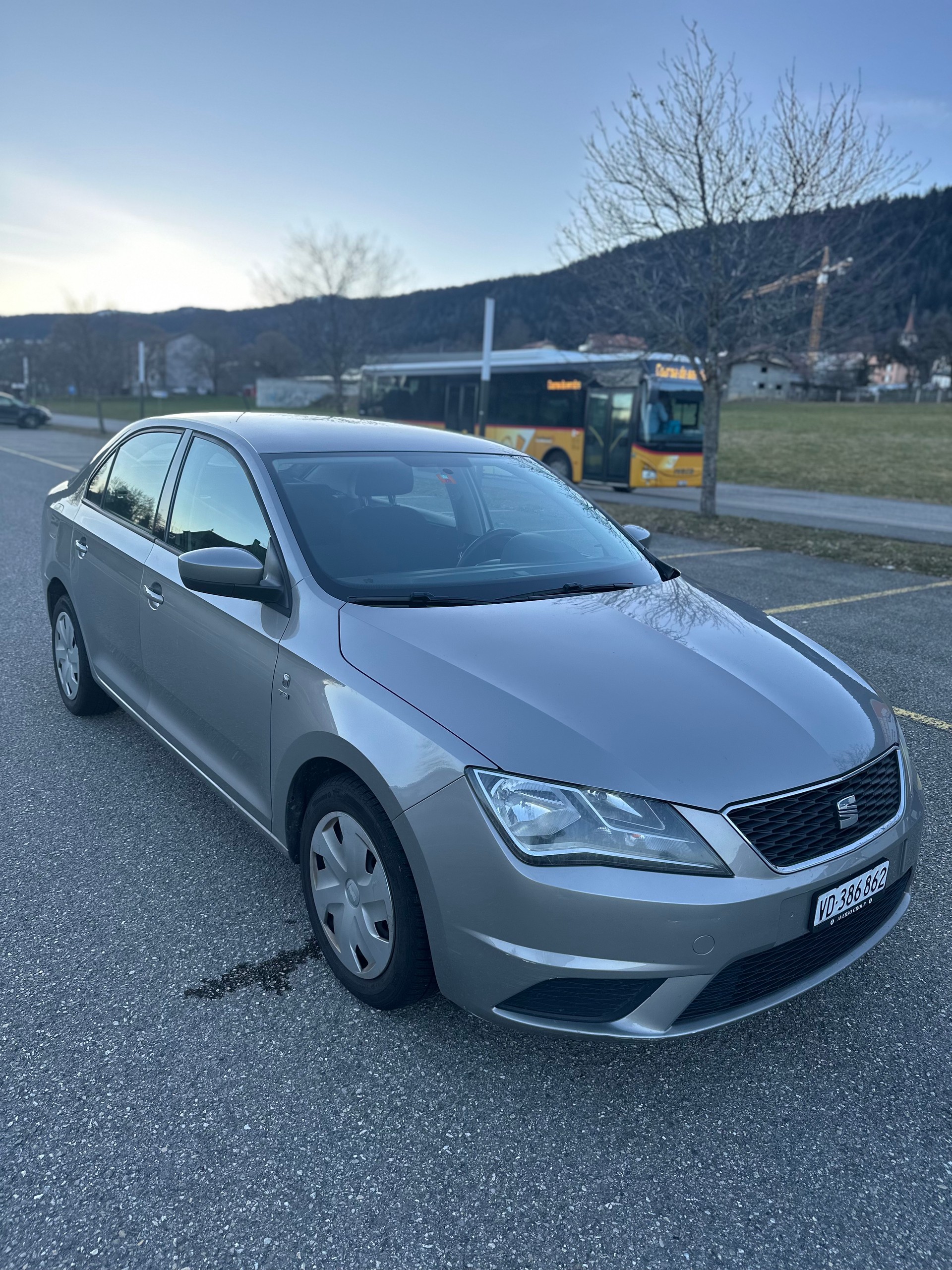 SEAT Toledo 1.4 TSI Reference DSG-image-1