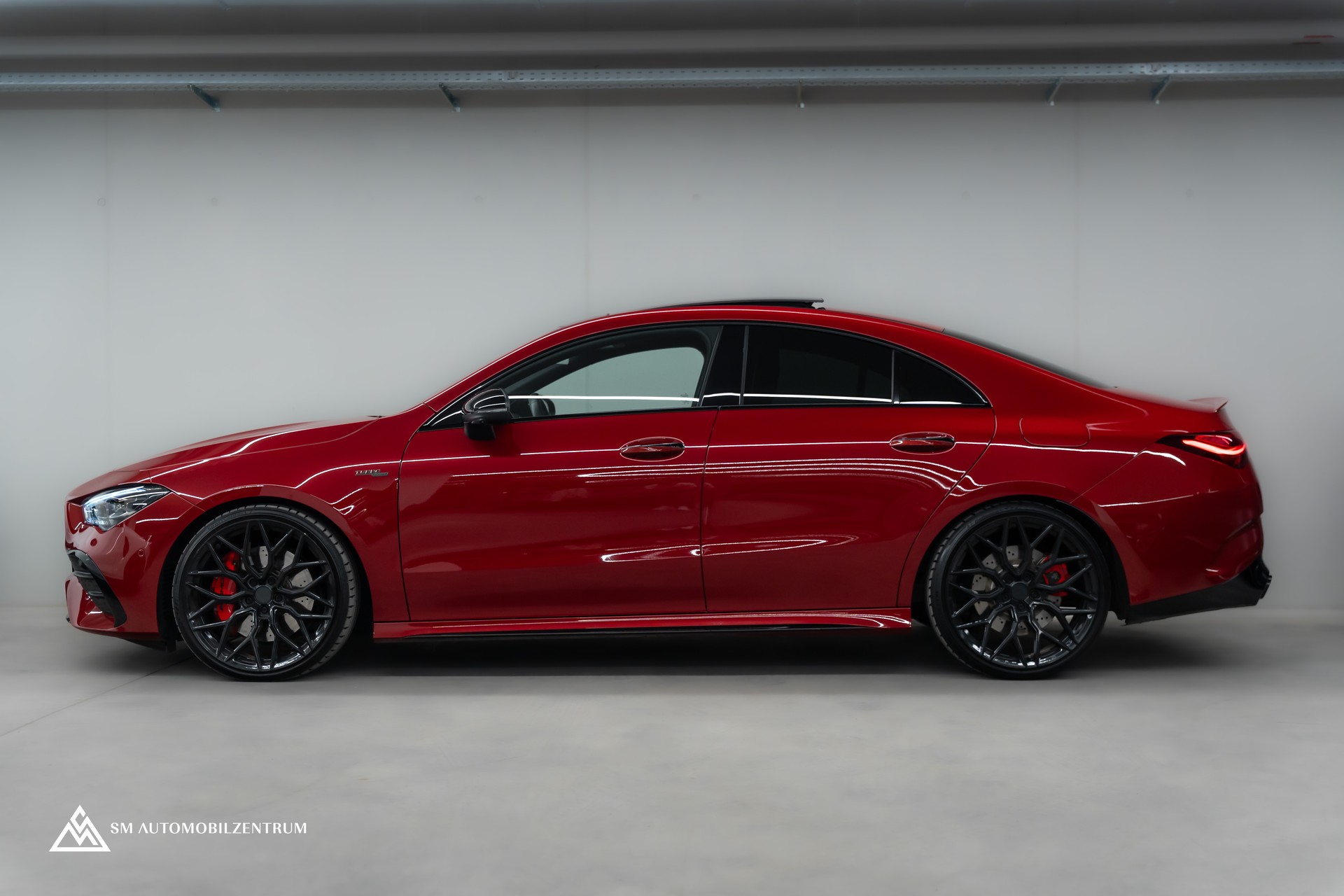 MERCEDES-BENZ CLA 35 AMG 4matic / Head-Up / 360° / Panorama-image-4