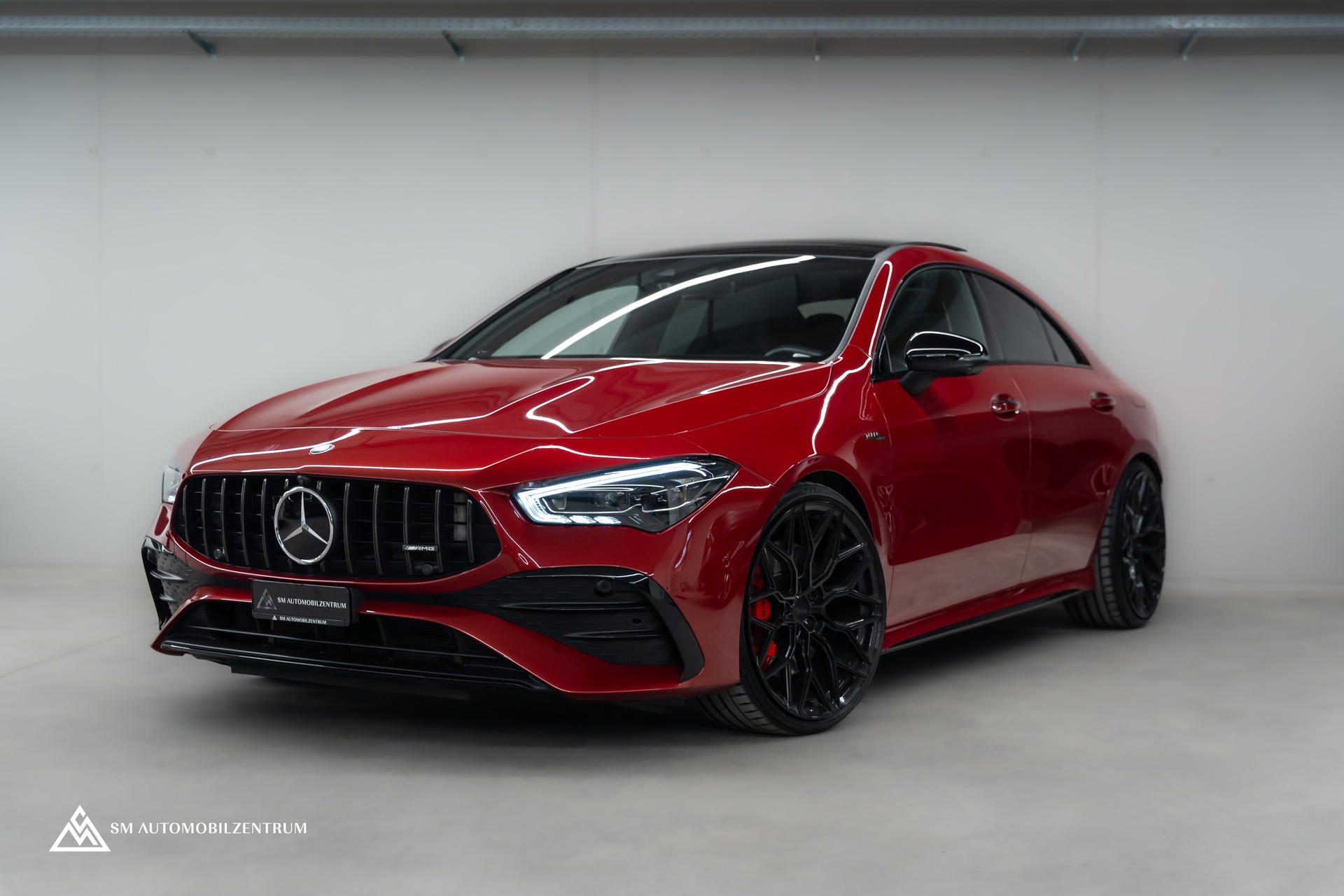 MERCEDES-BENZ CLA 35 AMG 4matic / Head-Up / 360° / Panorama