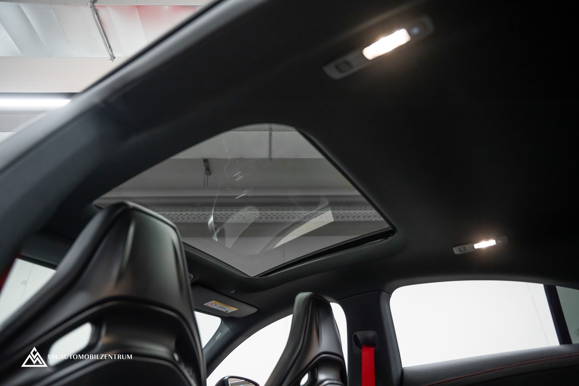MERCEDES-BENZ CLA 35 AMG 4matic / Head-Up / 360° / Panorama-image-21