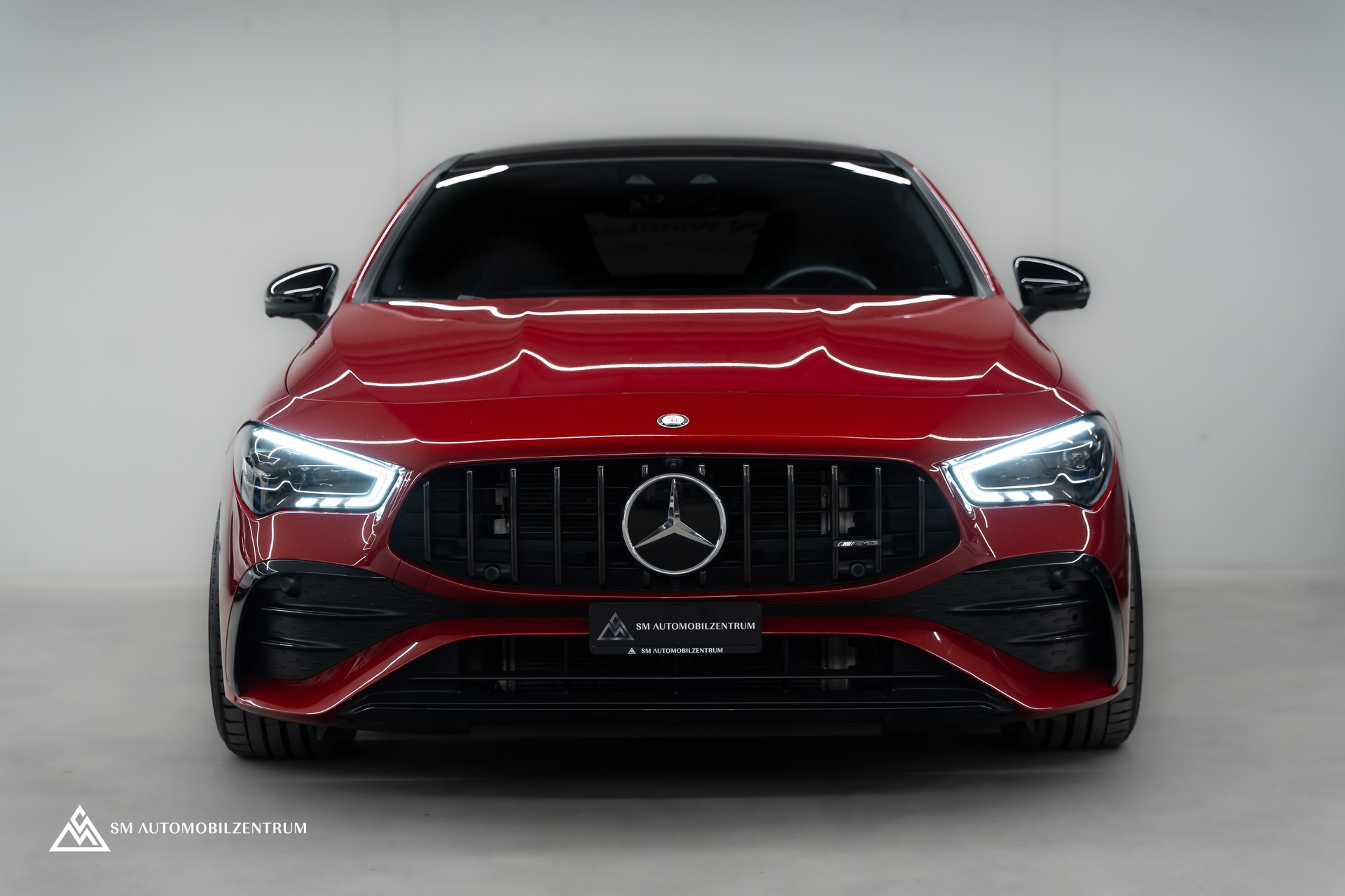 MERCEDES-BENZ CLA 35 AMG 4matic / Head-Up / 360° / Panorama-showroom-element-1