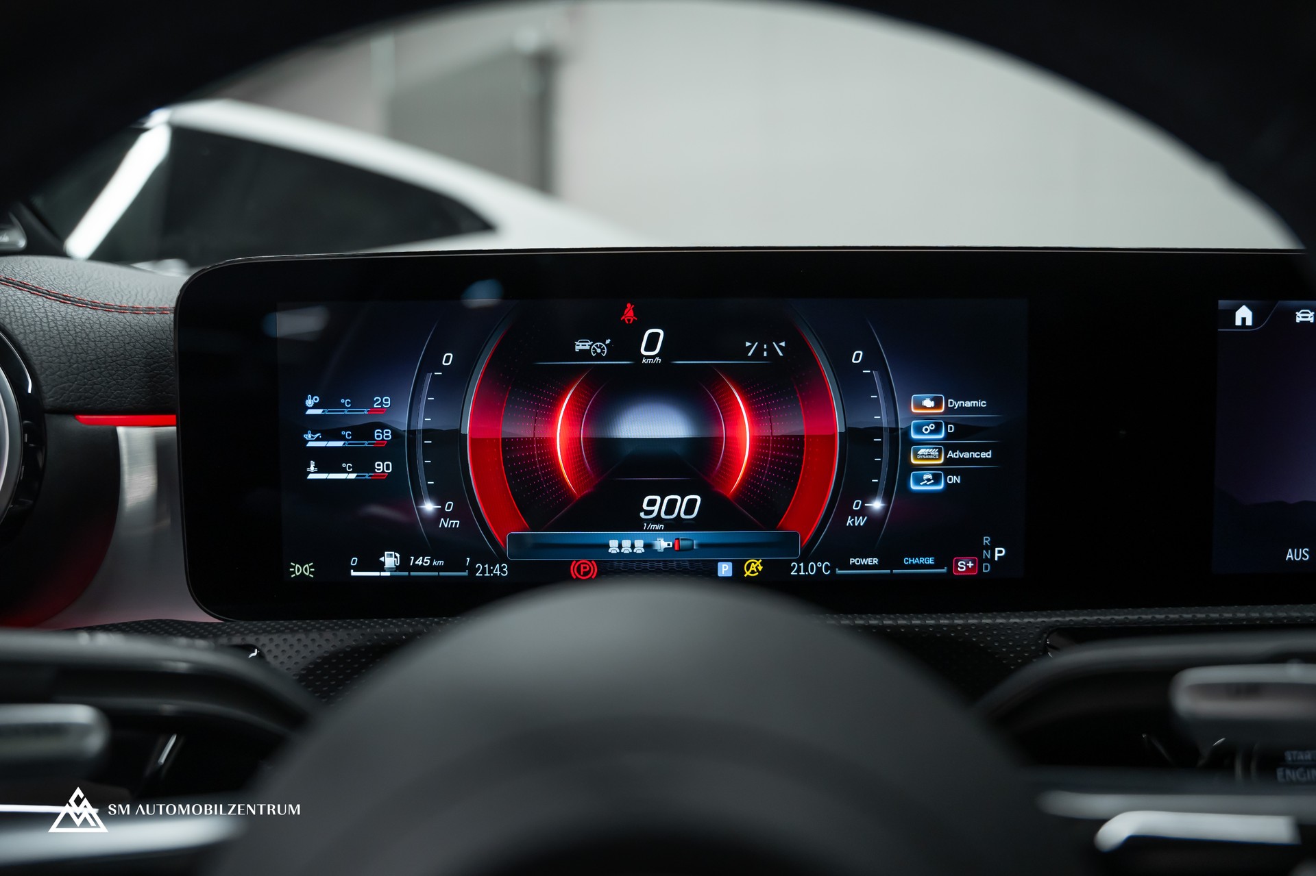 MERCEDES-BENZ CLA 35 AMG 4matic / Head-Up / 360° / Panorama-image-27