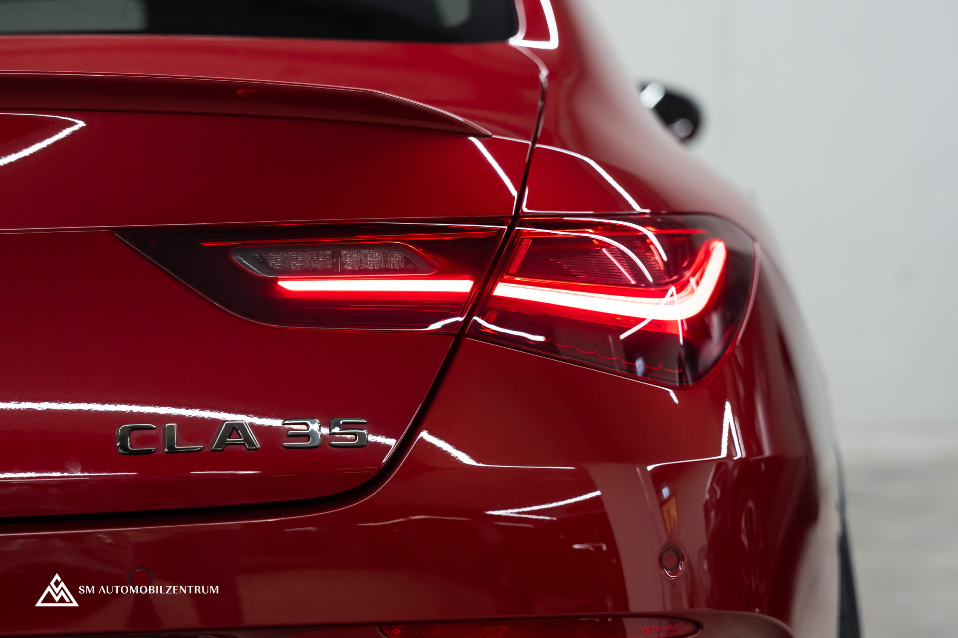 MERCEDES-BENZ CLA 35 AMG 4matic / Head-Up / 360° / Panorama-image-10