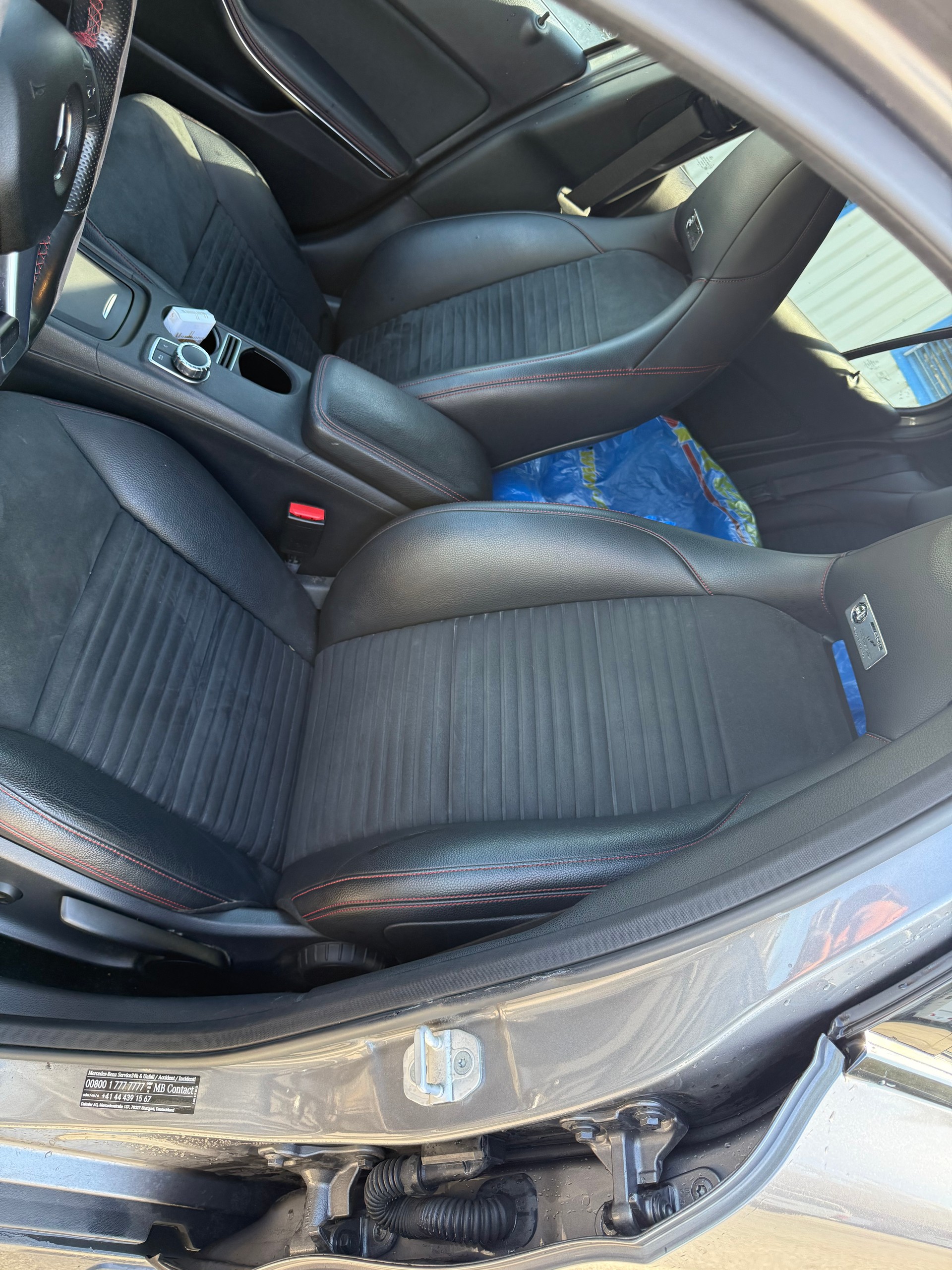 MERCEDES-BENZ GLA 250 4Matic 7G-DCT-image-9