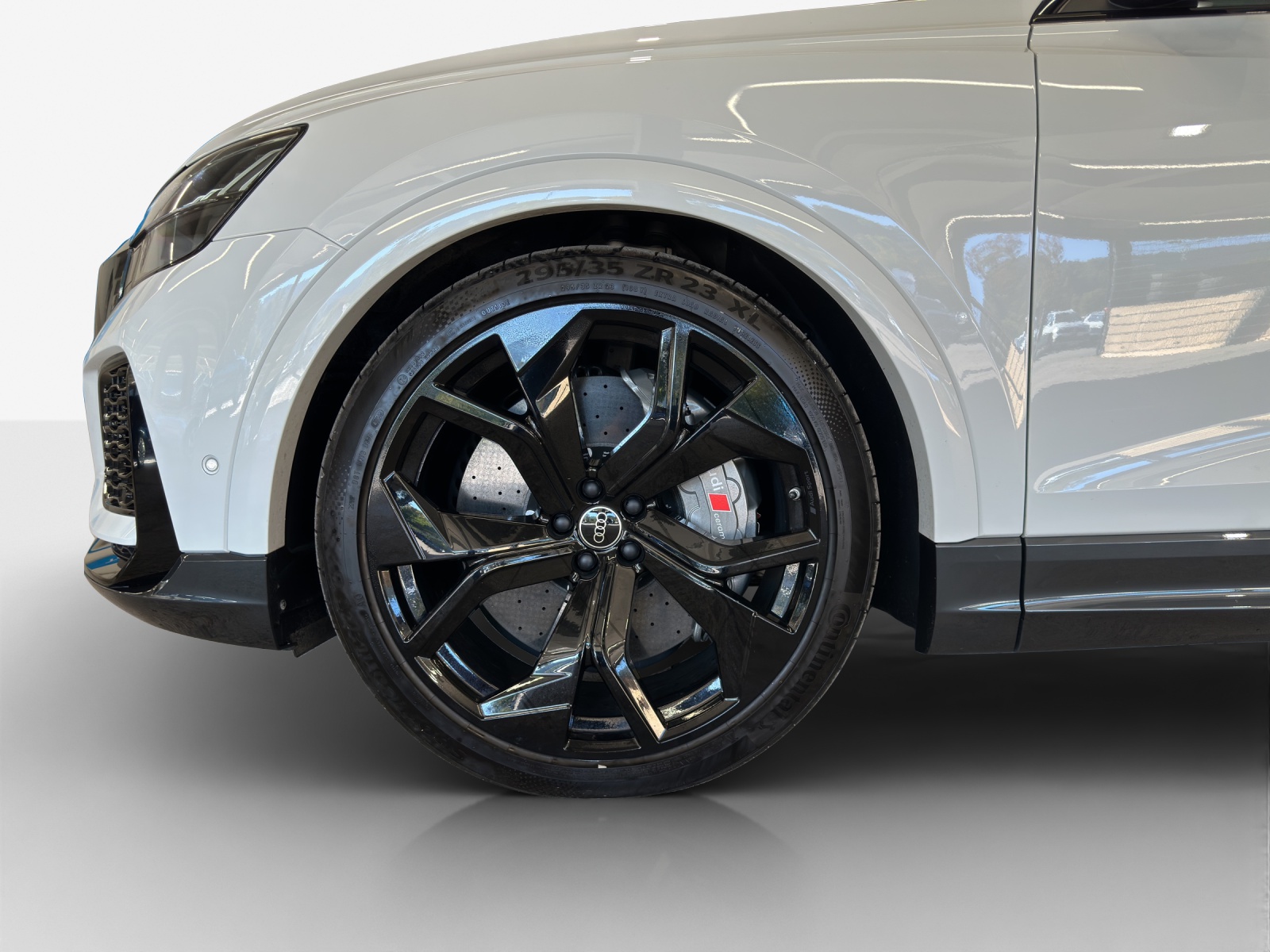 AUDI RSQ8 quattro tiptronic-image-15