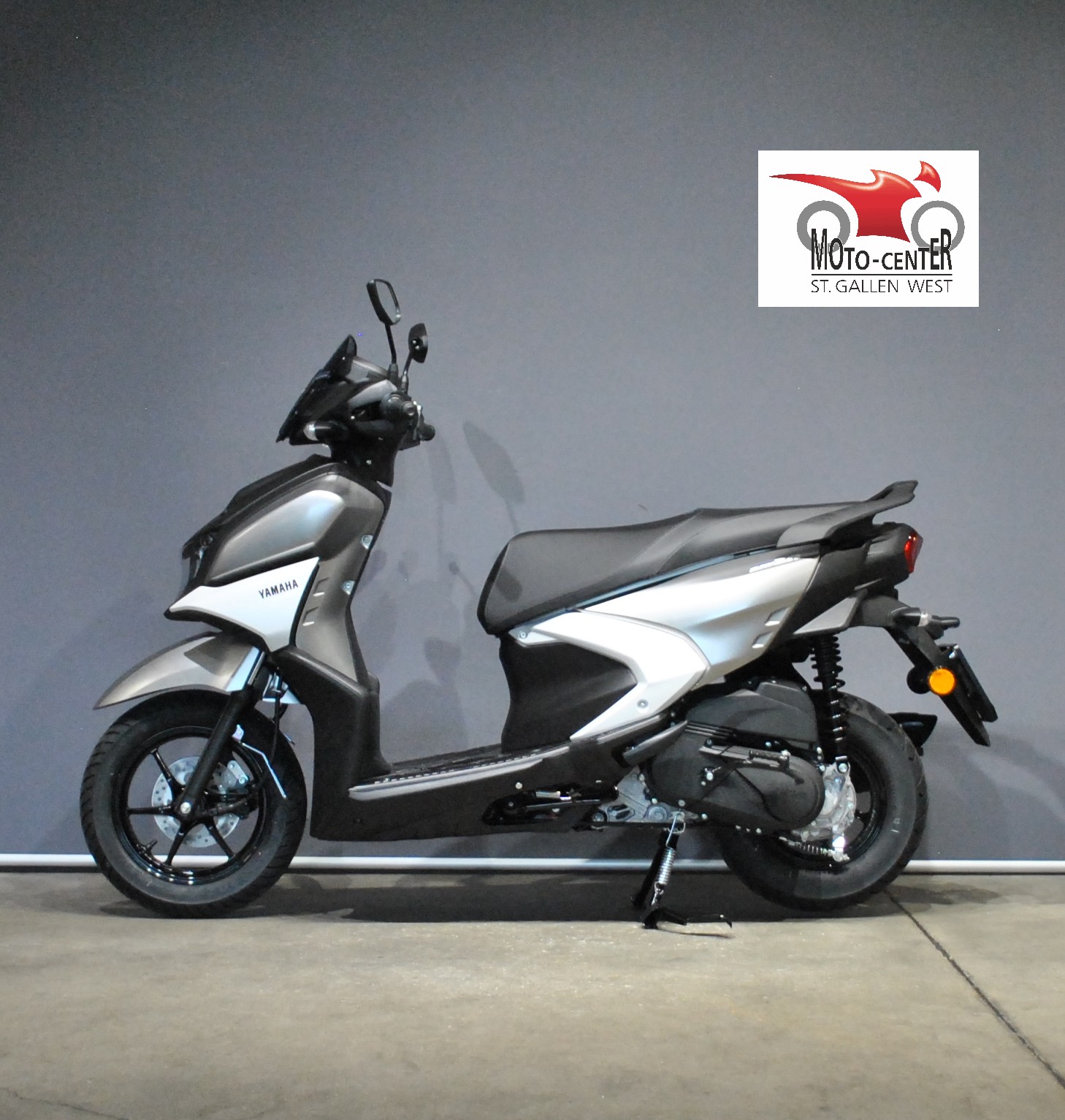 YAMAHA RayZR 125-image-2
