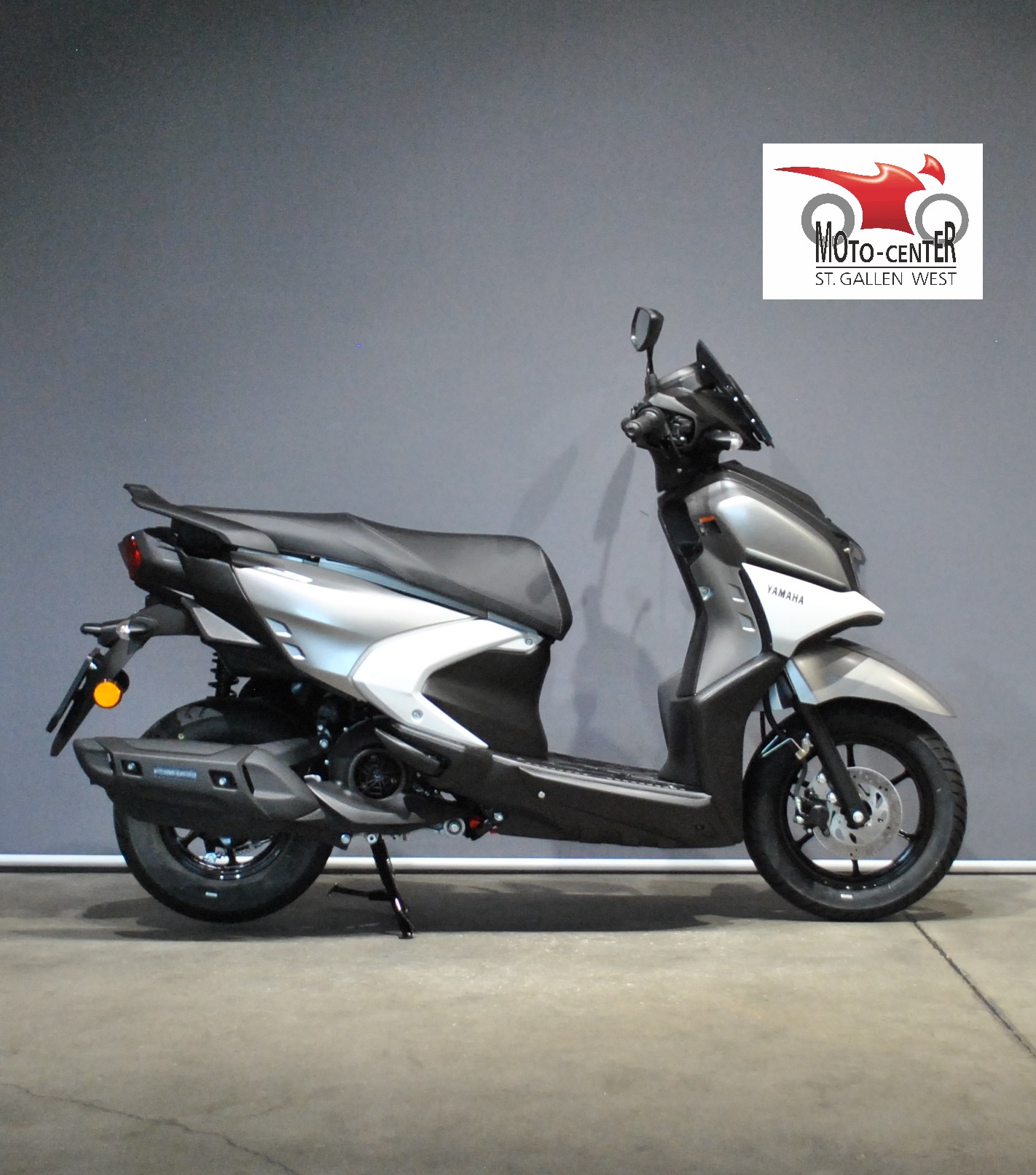 YAMAHA RayZR 125-image-1