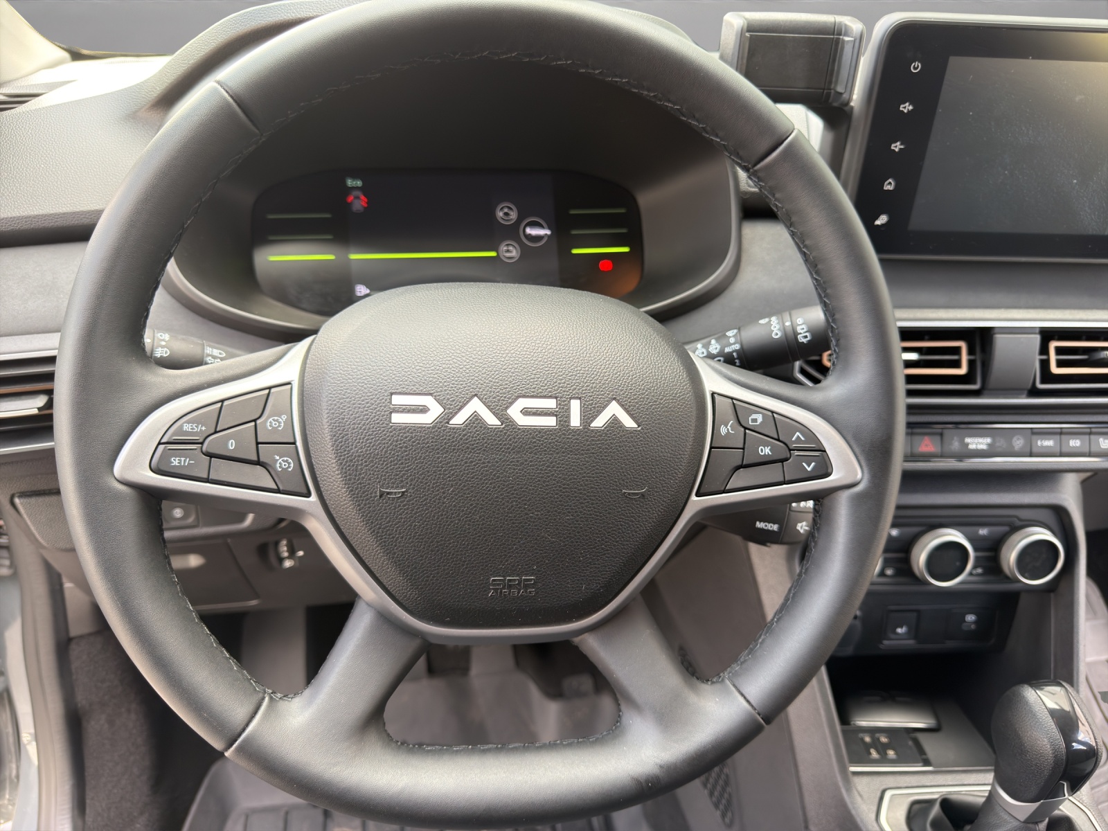 DACIA Jogger HEV 140 Extreme+-image-10