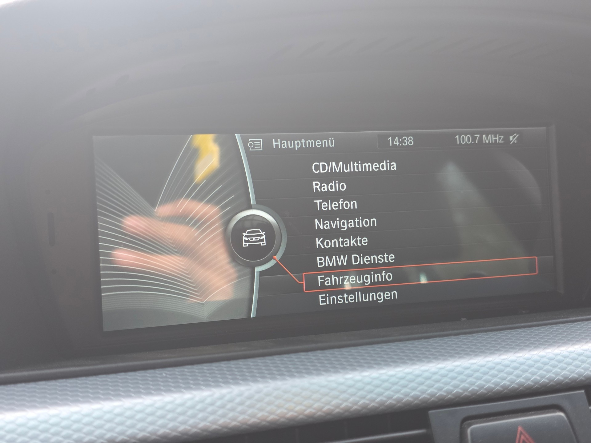 BMW 330i xDrive Touring Steptronic / M-Paket / Frisch ab MFK / Frisch ab Service / Garantie / Lieferung Inklusive-image-17