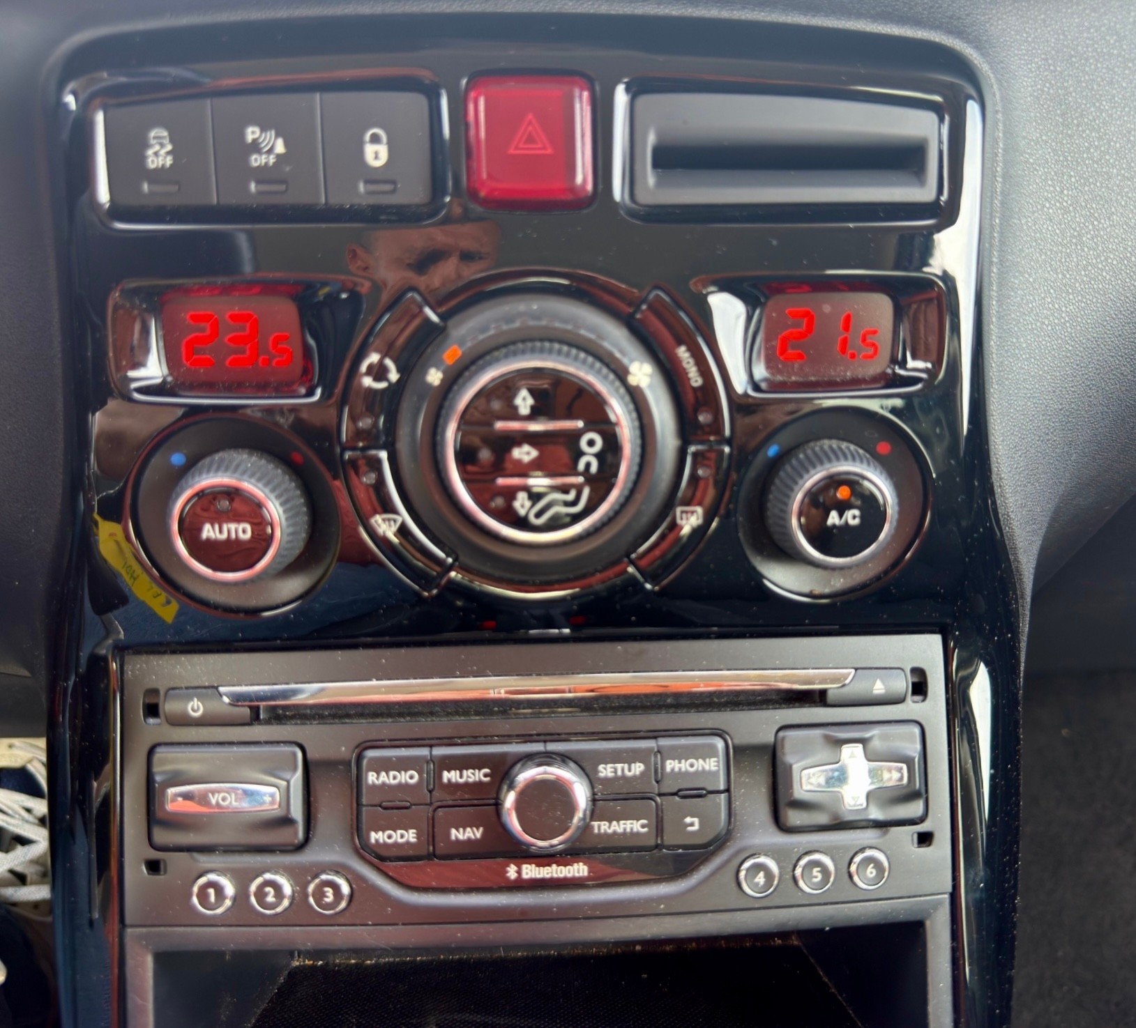 CITROEN C3 Picasso 1.6 BlueHDi Exclusive-image-16