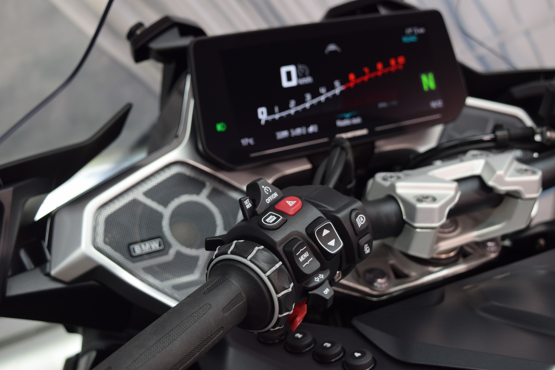 BMW R 1300 RT Triple Black ASA - inkl. BOXER PRÄMIE-image-6