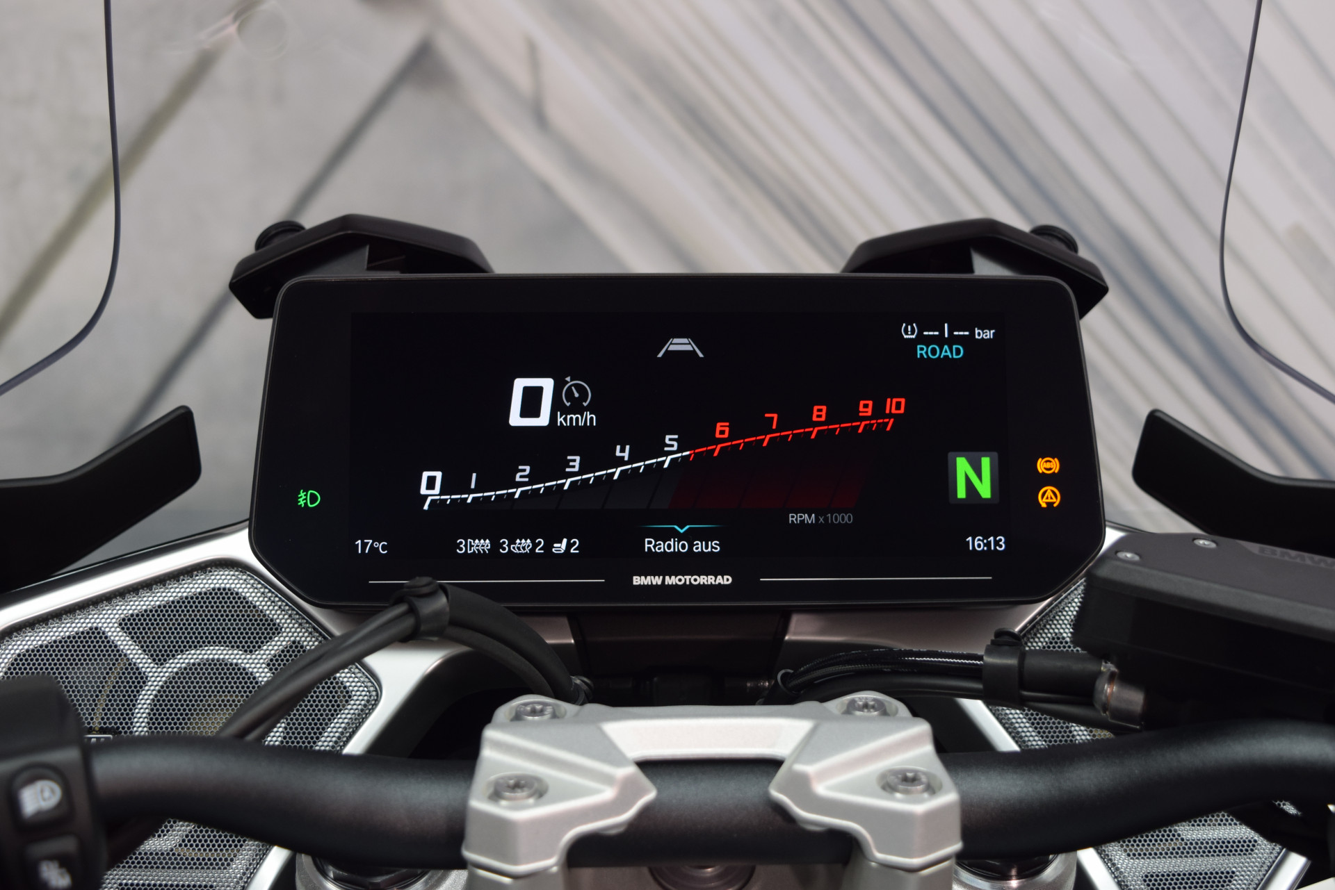 BMW R 1300 RT Triple Black ASA - inkl. BOXER PRÄMIE-image-8