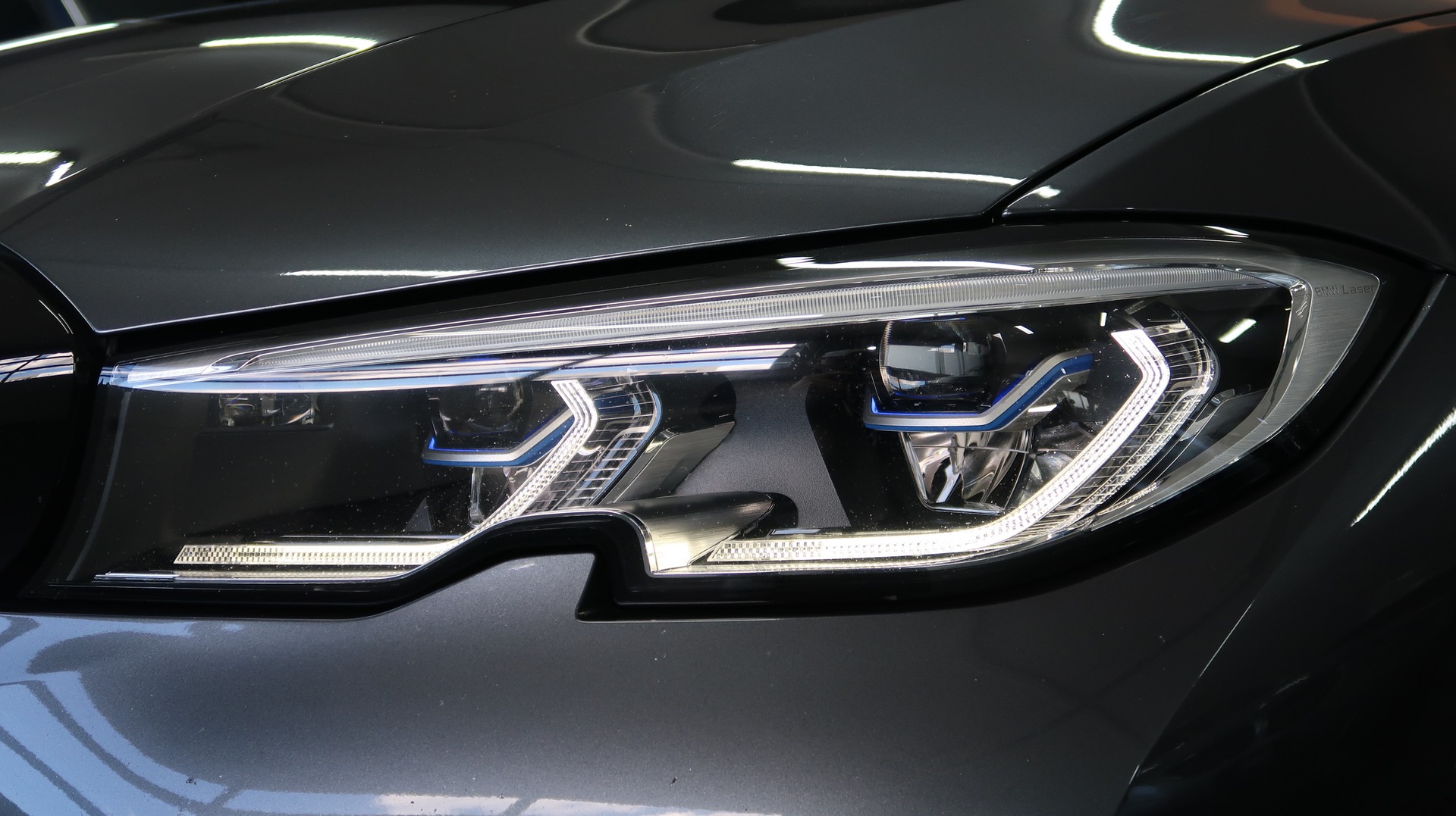 BMW 320d xDrive 48V Touring Sport Line / MFK / CH / GARANTIE-image-16