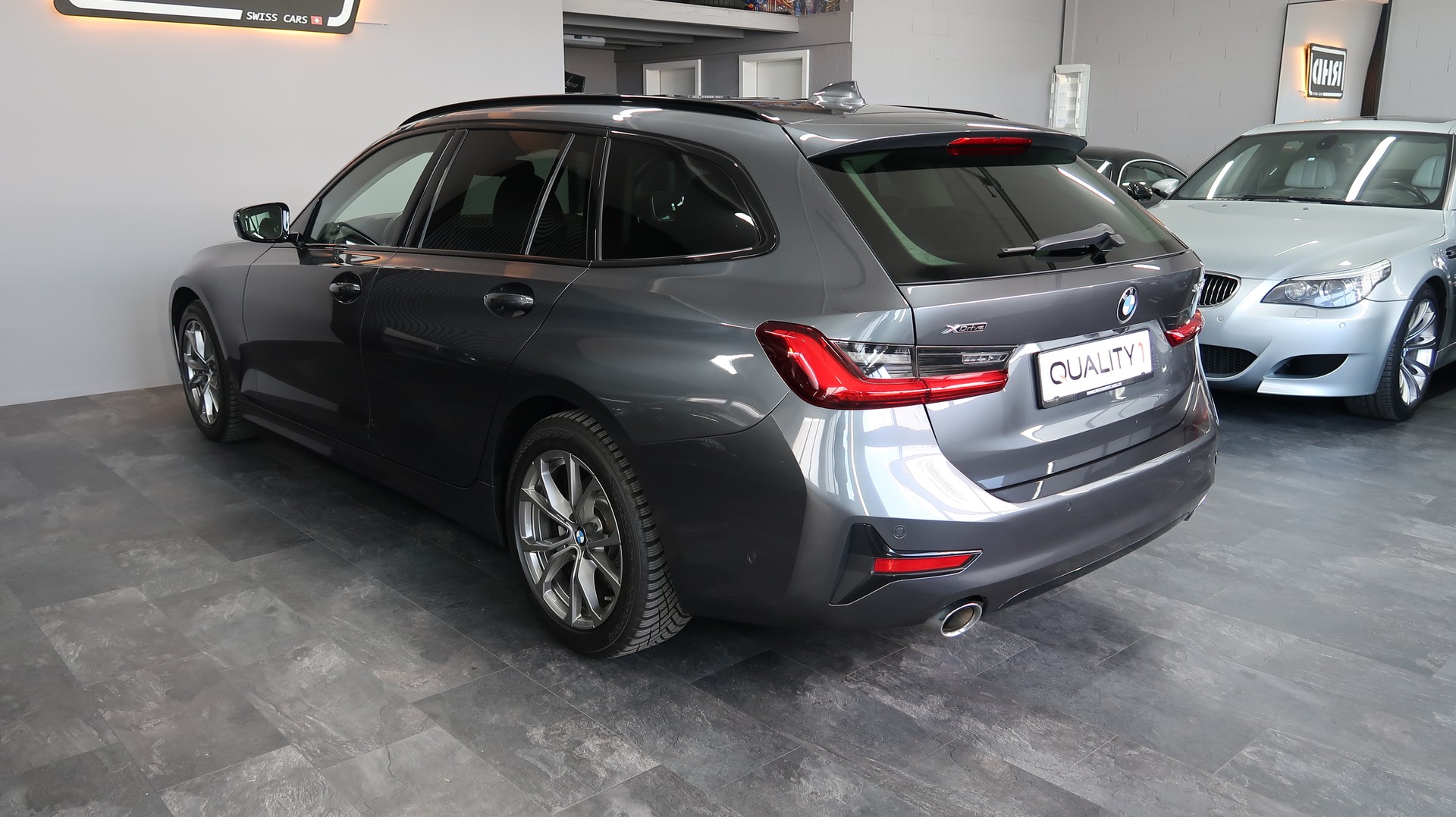 BMW 320d xDrive 48V Touring Sport Line / MFK / CH / GARANTIE-image-13