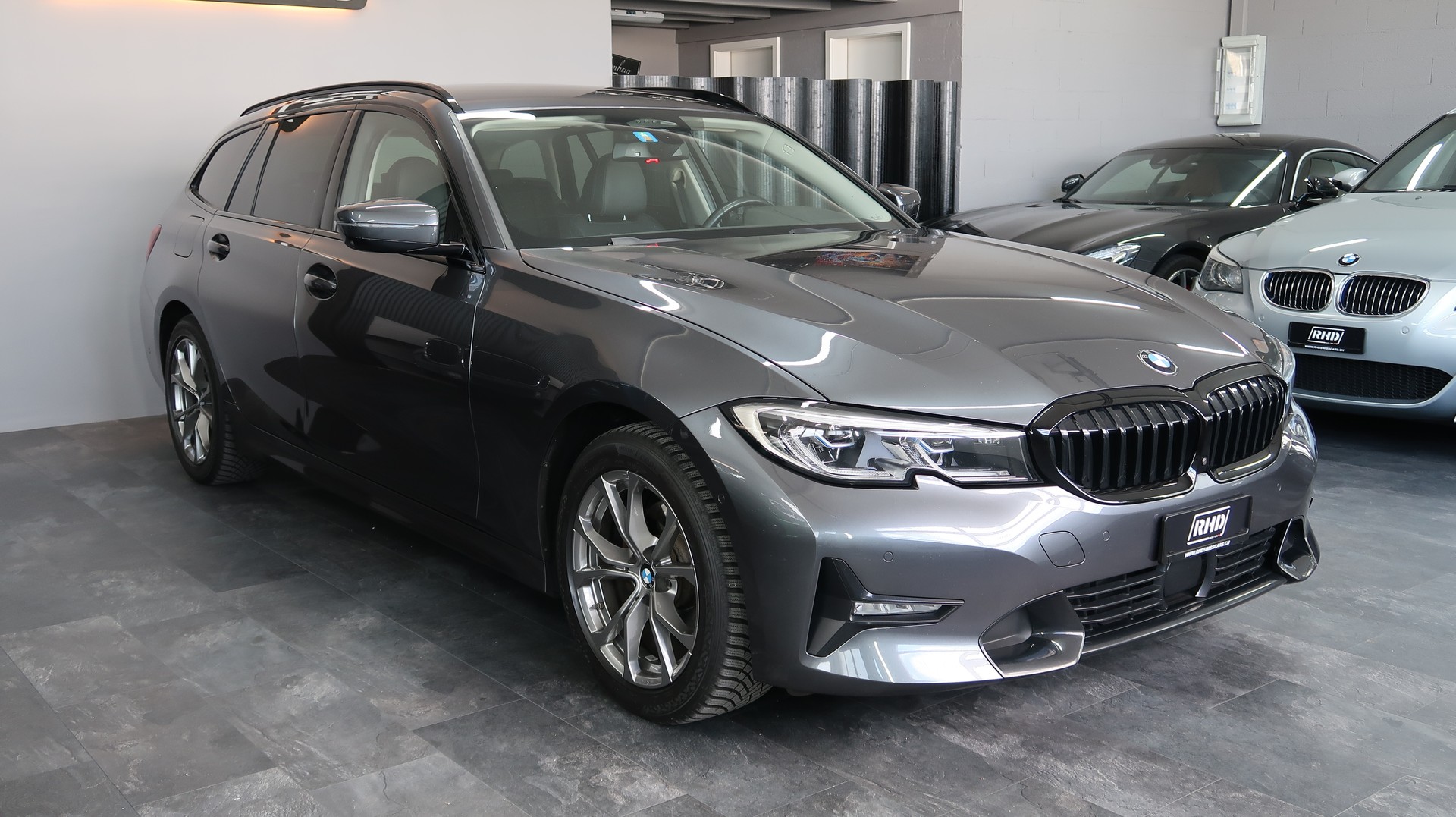 BMW 320d xDrive 48V Touring Sport Line / MFK / CH / GARANTIE-image-6