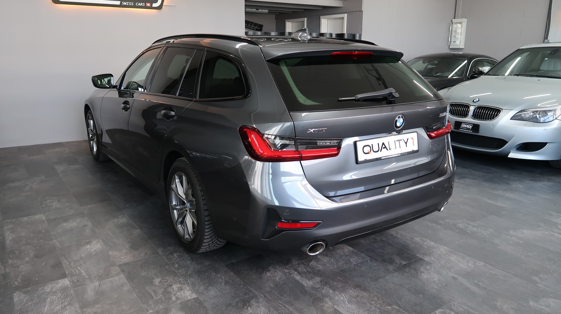 BMW 320d xDrive 48V Touring Sport Line / MFK / CH / GARANTIE-image-12