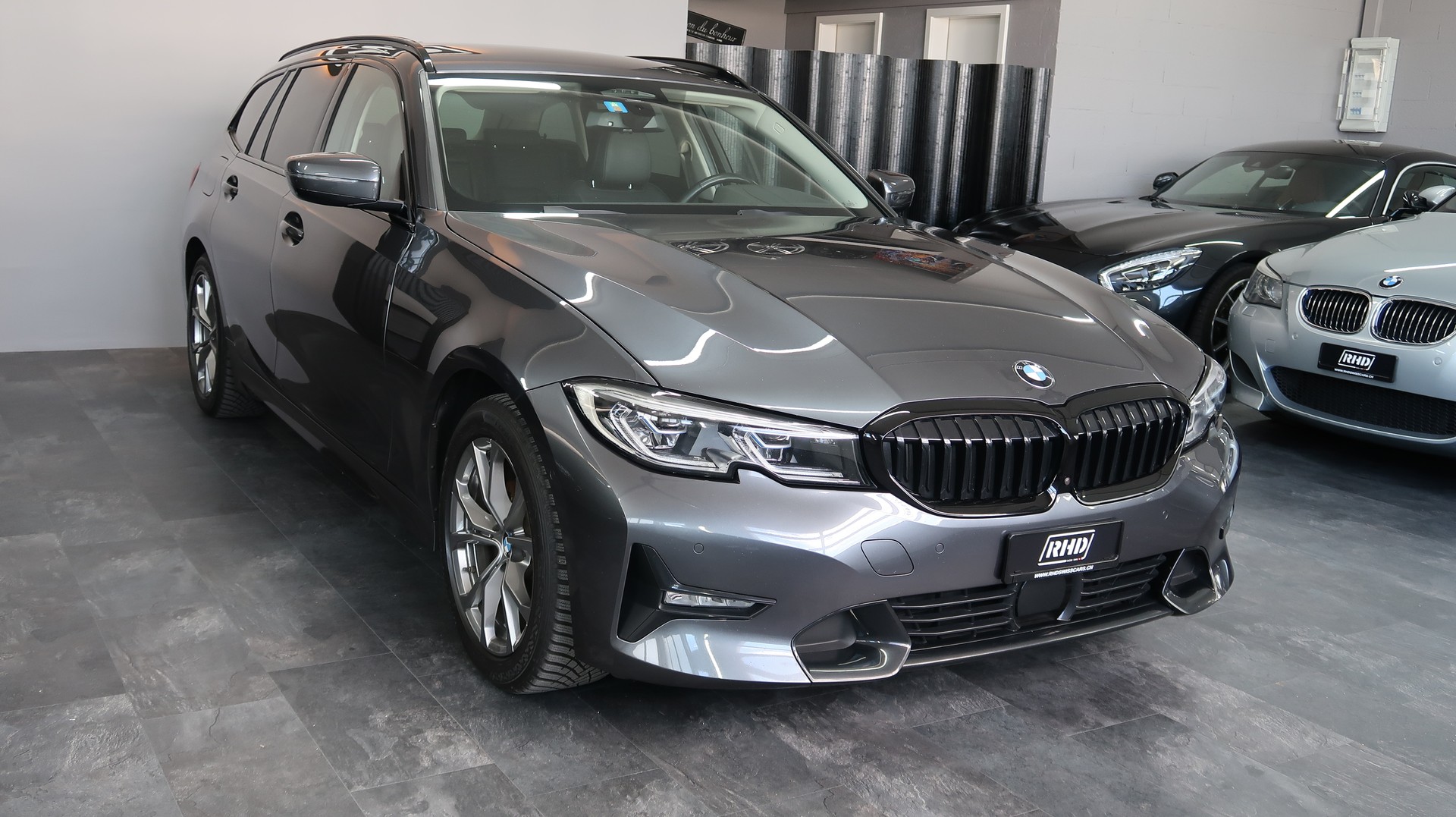 BMW 320d xDrive 48V Touring Sport Line / MFK / CH / GARANTIE-image-5