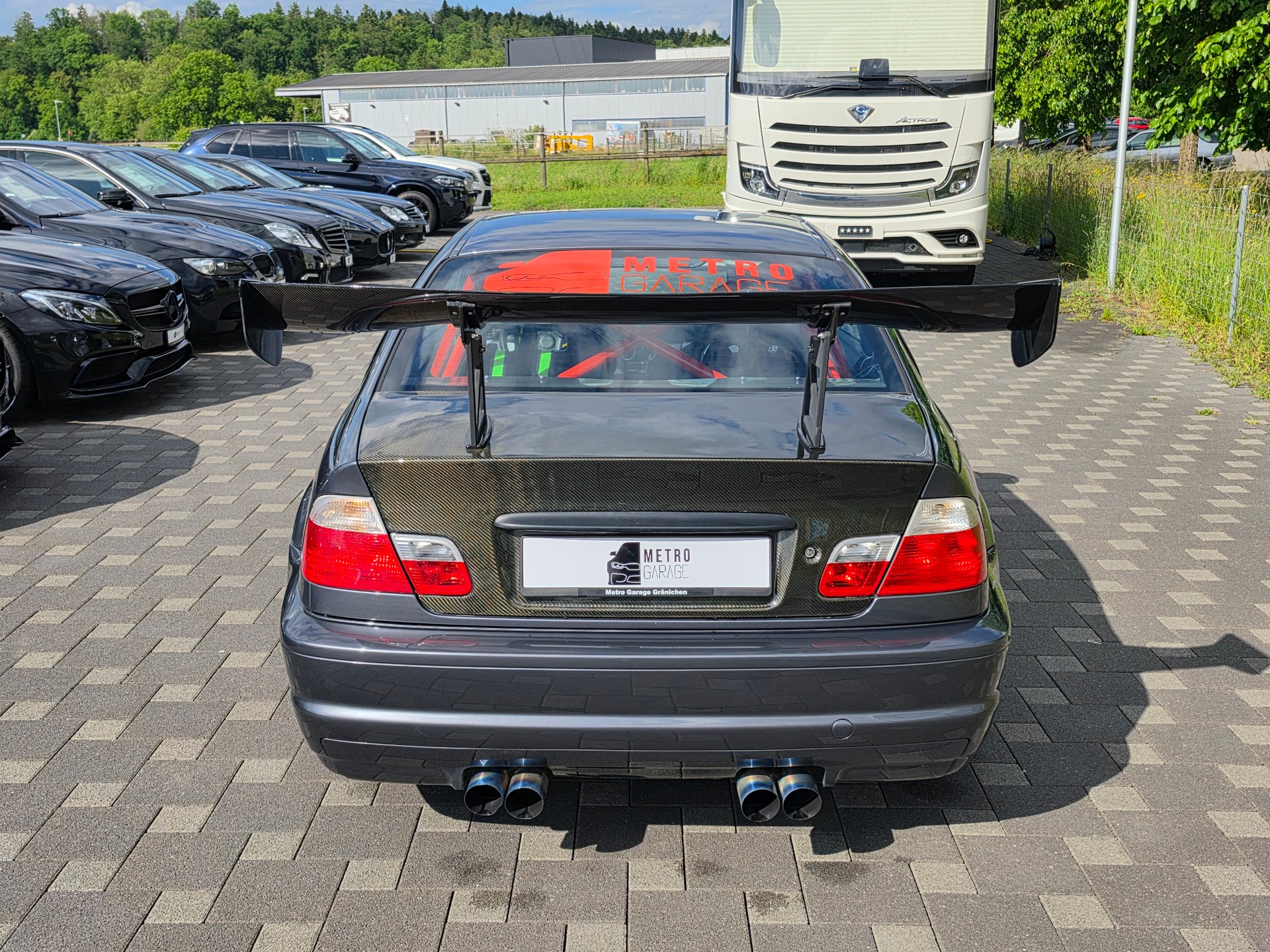 BMW M3-showroom-element-3