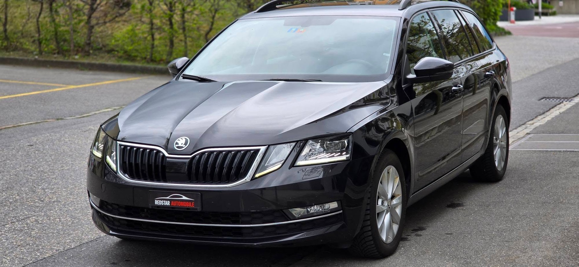 SKODA Octavia Combi 2.0 TDI Style 4x4 DSG-image-10