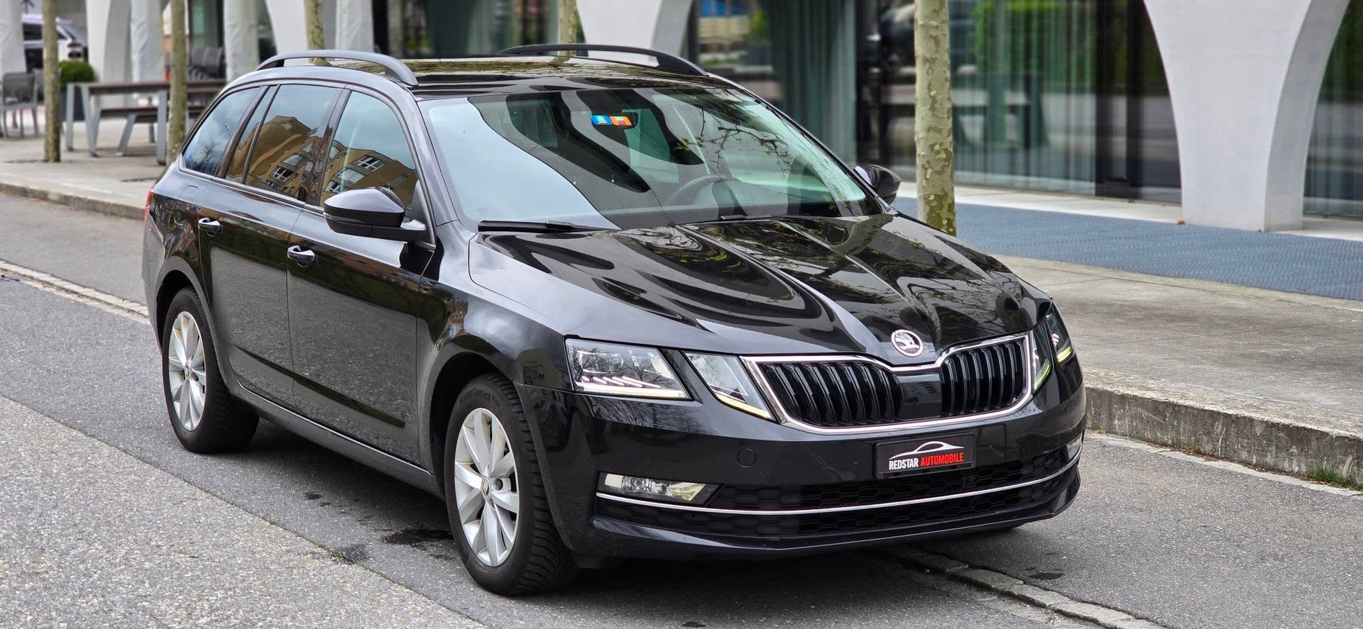 SKODA Octavia Combi 2.0 TDI Style 4x4 DSG-showroom-element-1