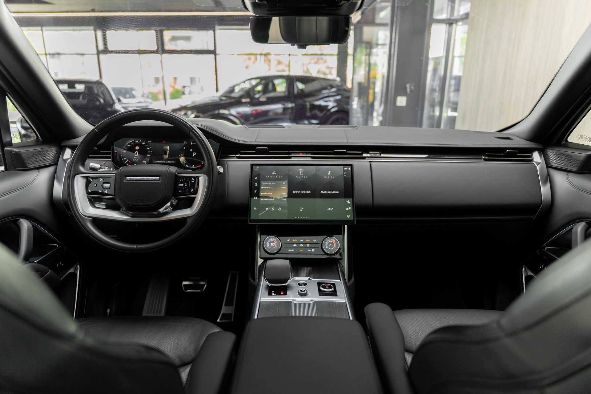 LAND ROVER Range Rover P530 4.4 V8 First Edition Automatic-image-2