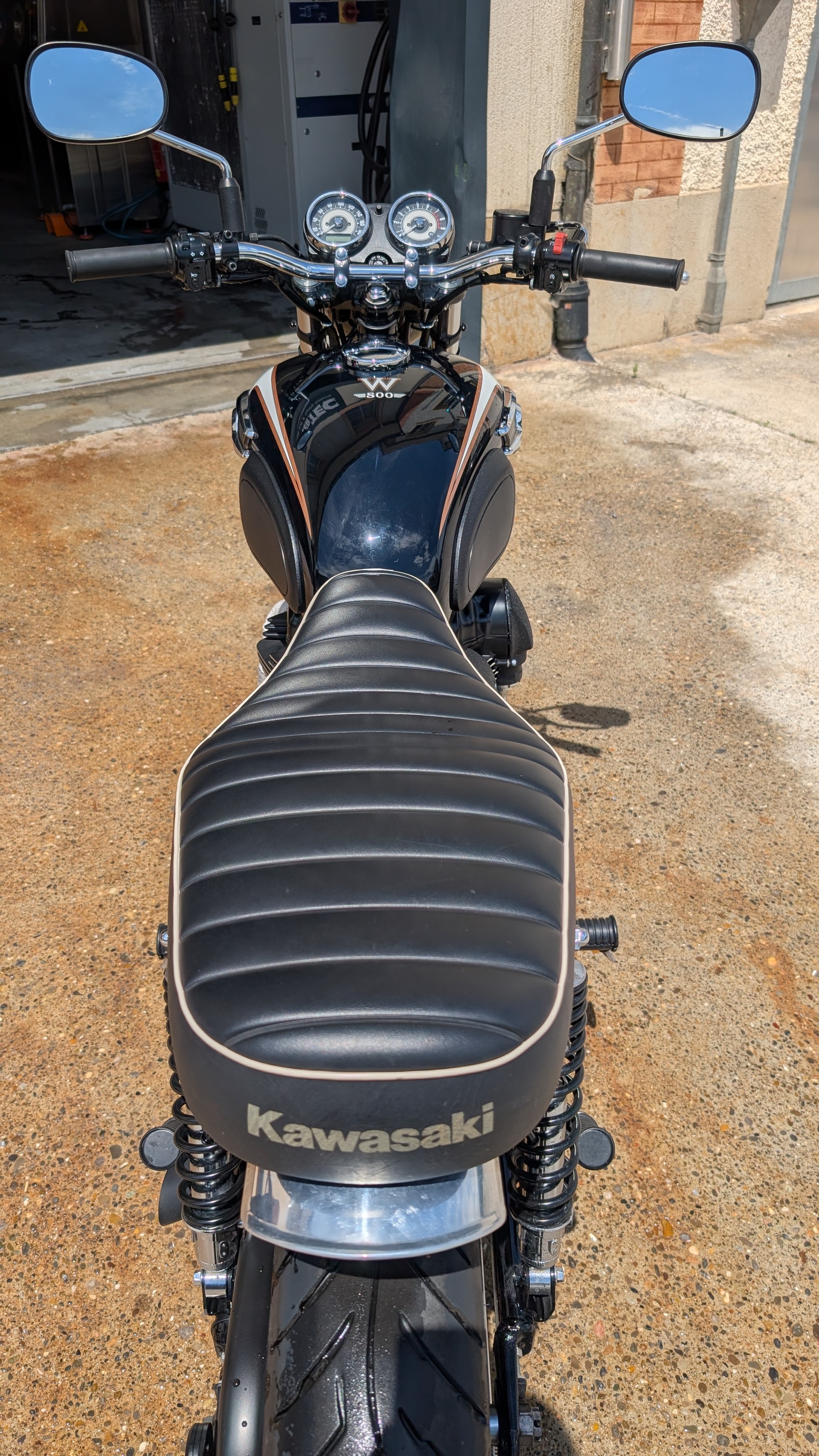 KAWASAKI W 800 Special Edition-image-2