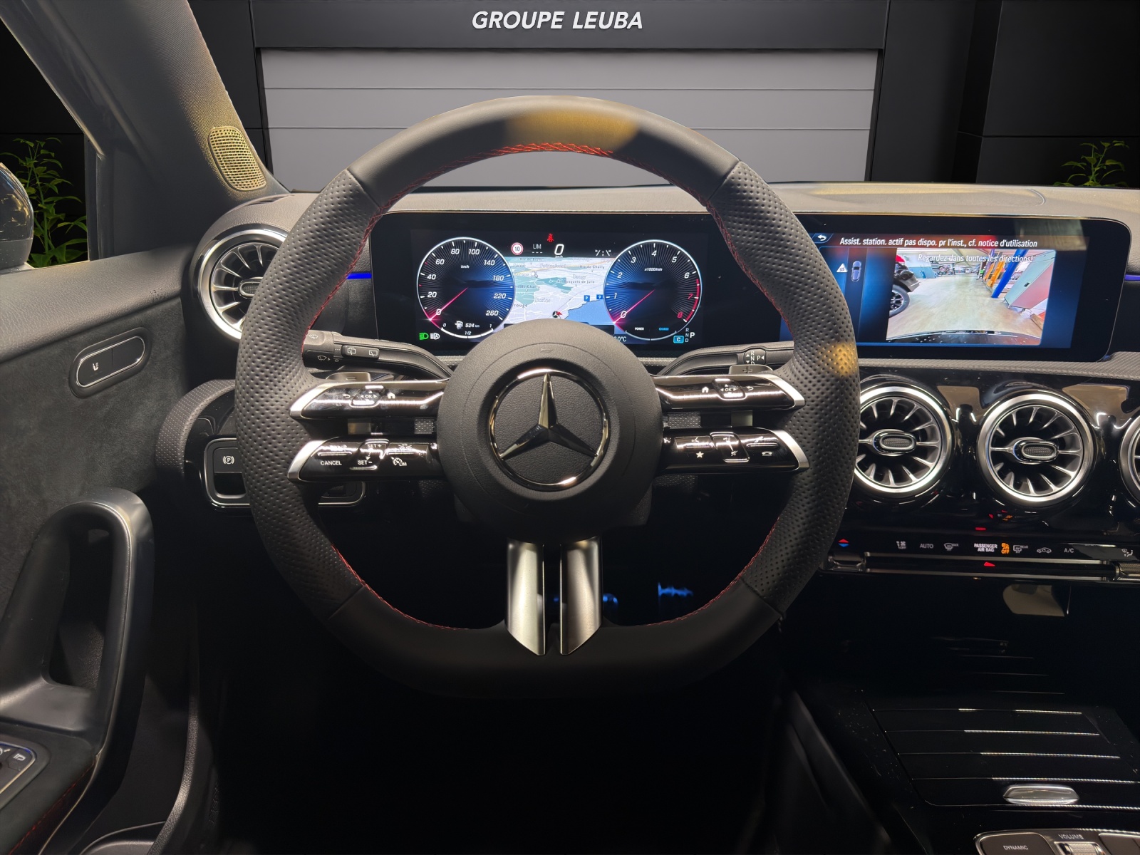 MERCEDES-BENZ A 220 4Matic 8G-DCT-image-9