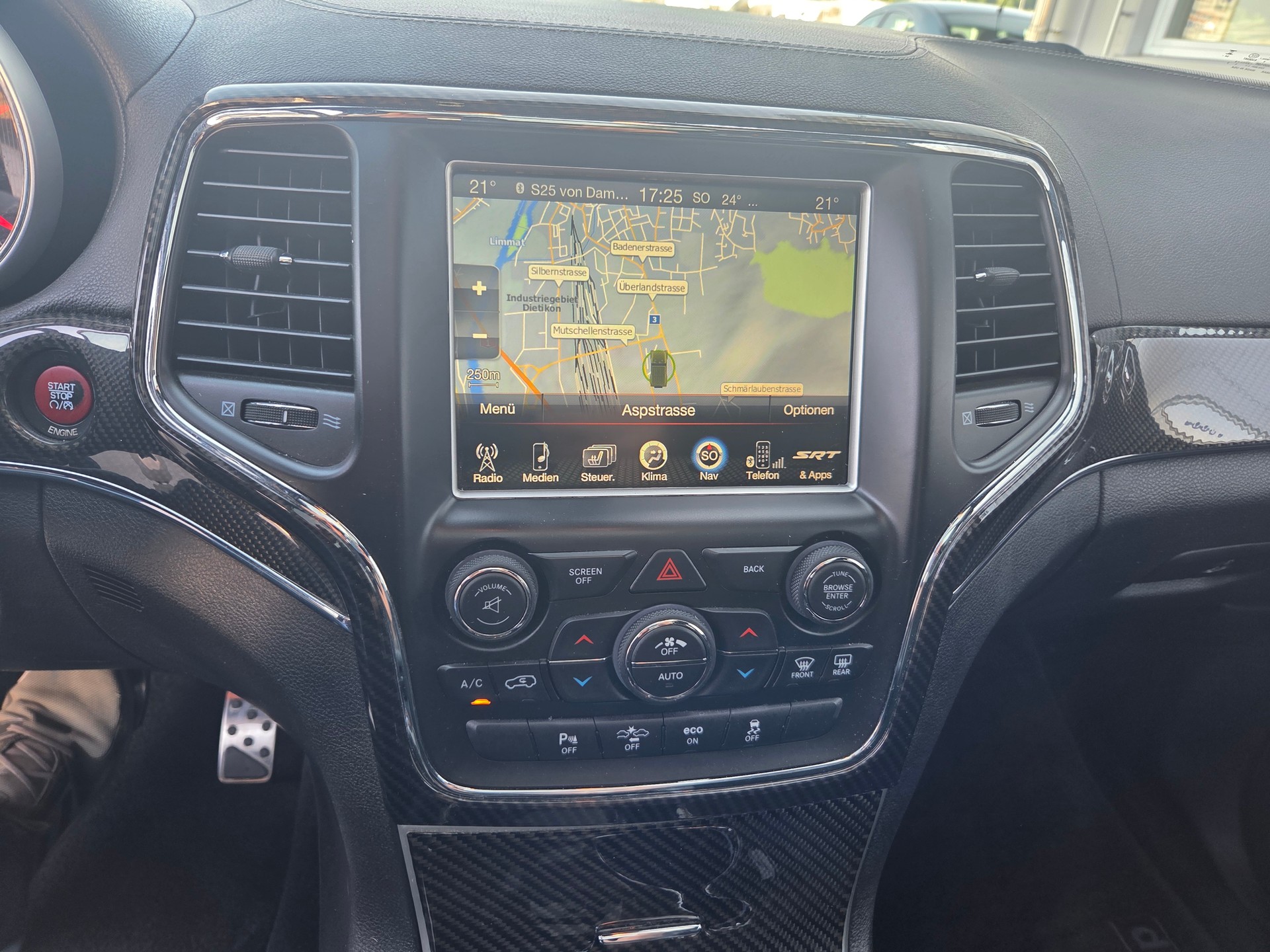JEEP Grand Cherokee 6.4 V8 HEMI SRT8 Automatic-image-9