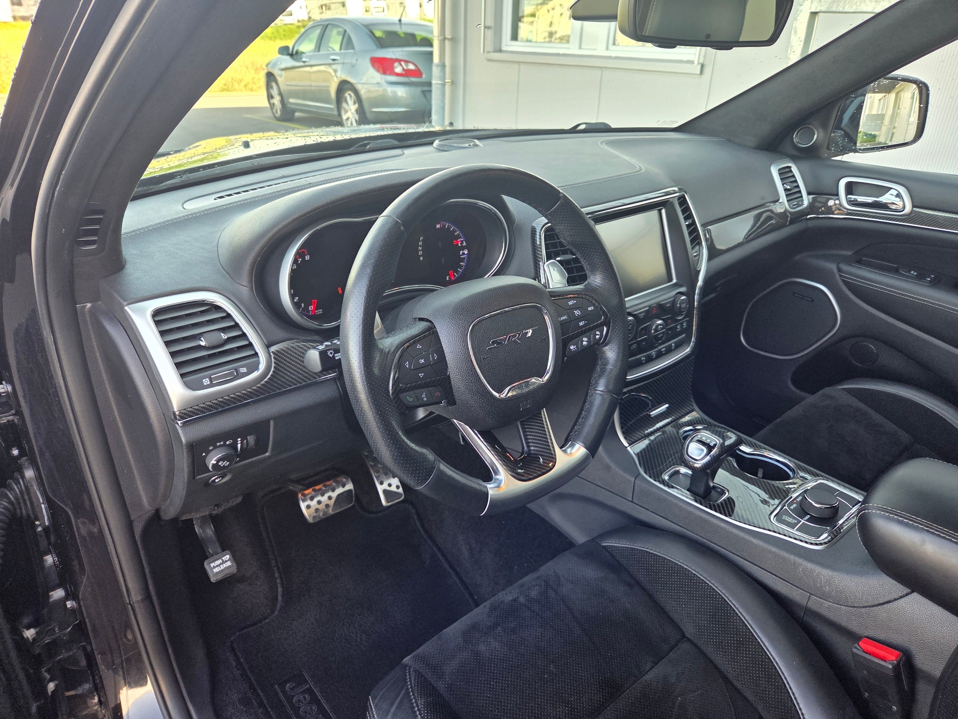 JEEP Grand Cherokee 6.4 V8 HEMI SRT8 Automatic-image-5