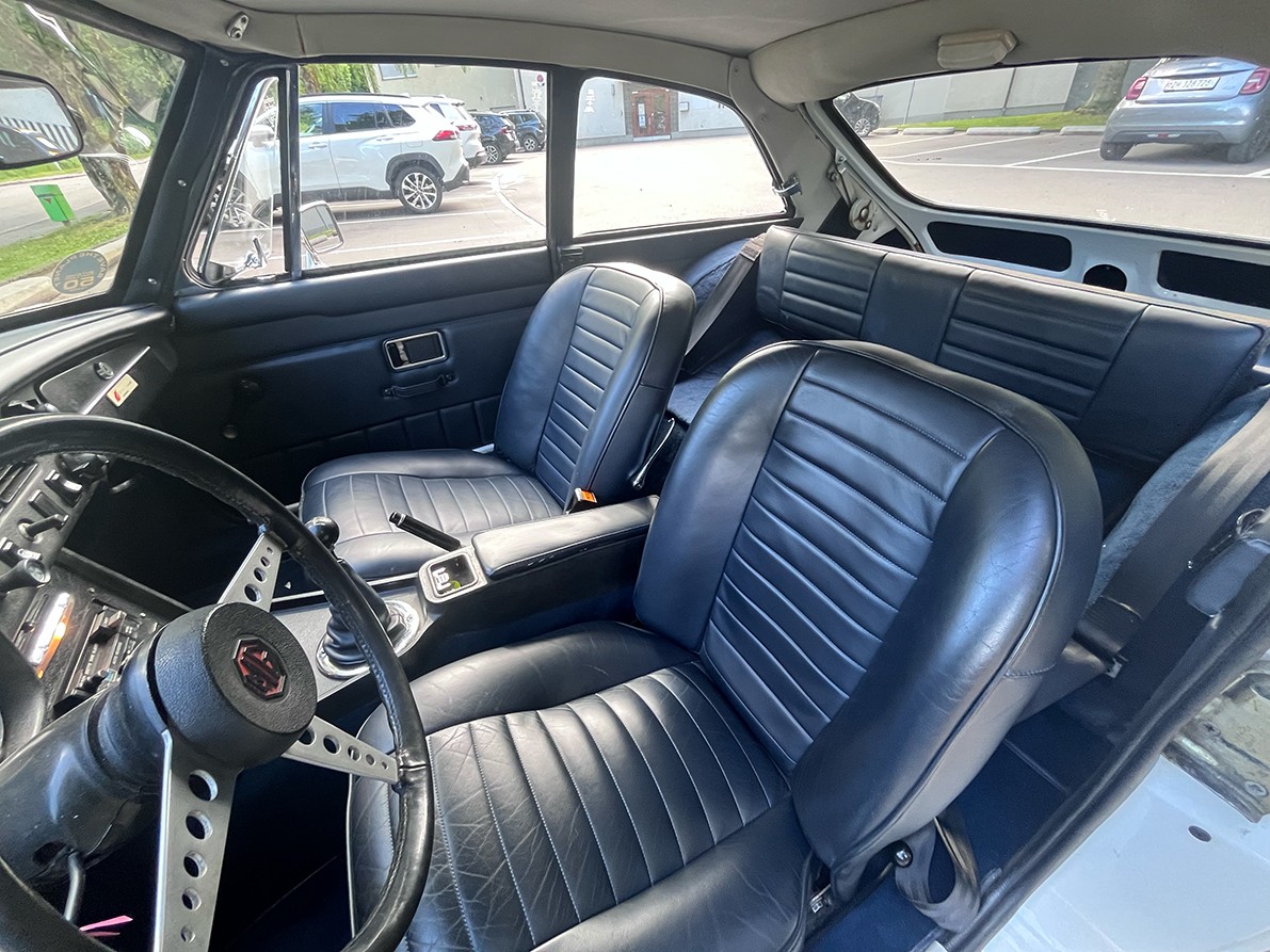 MG MGB-image-1