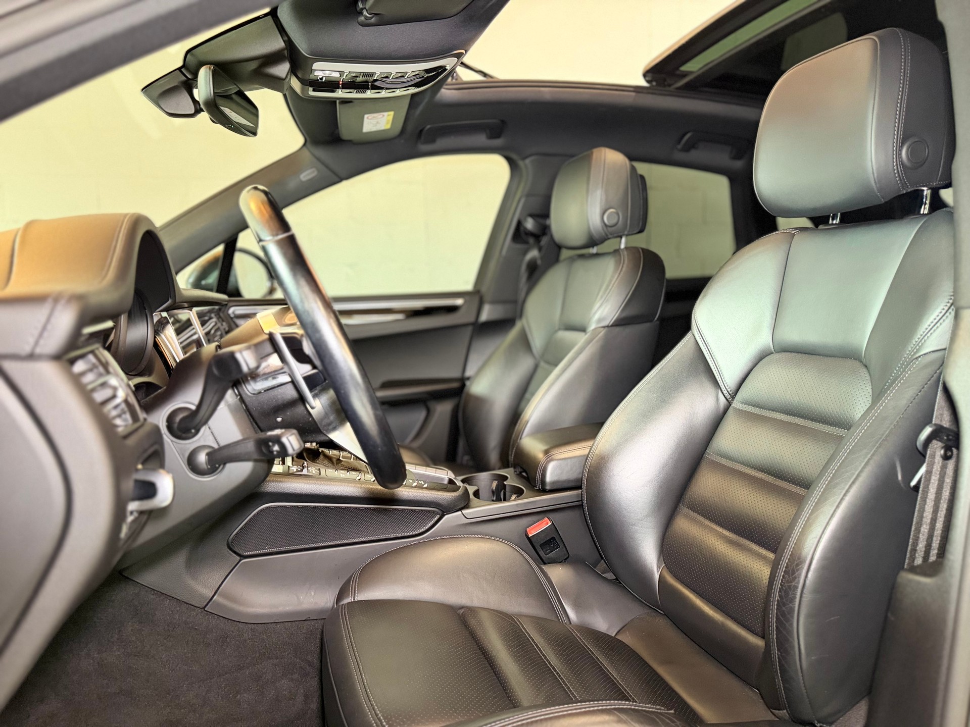 PORSCHE Macan S PDK-image-9