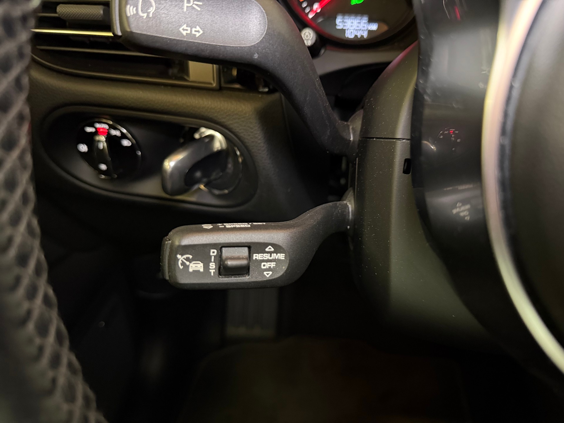 PORSCHE Macan S PDK-image-15