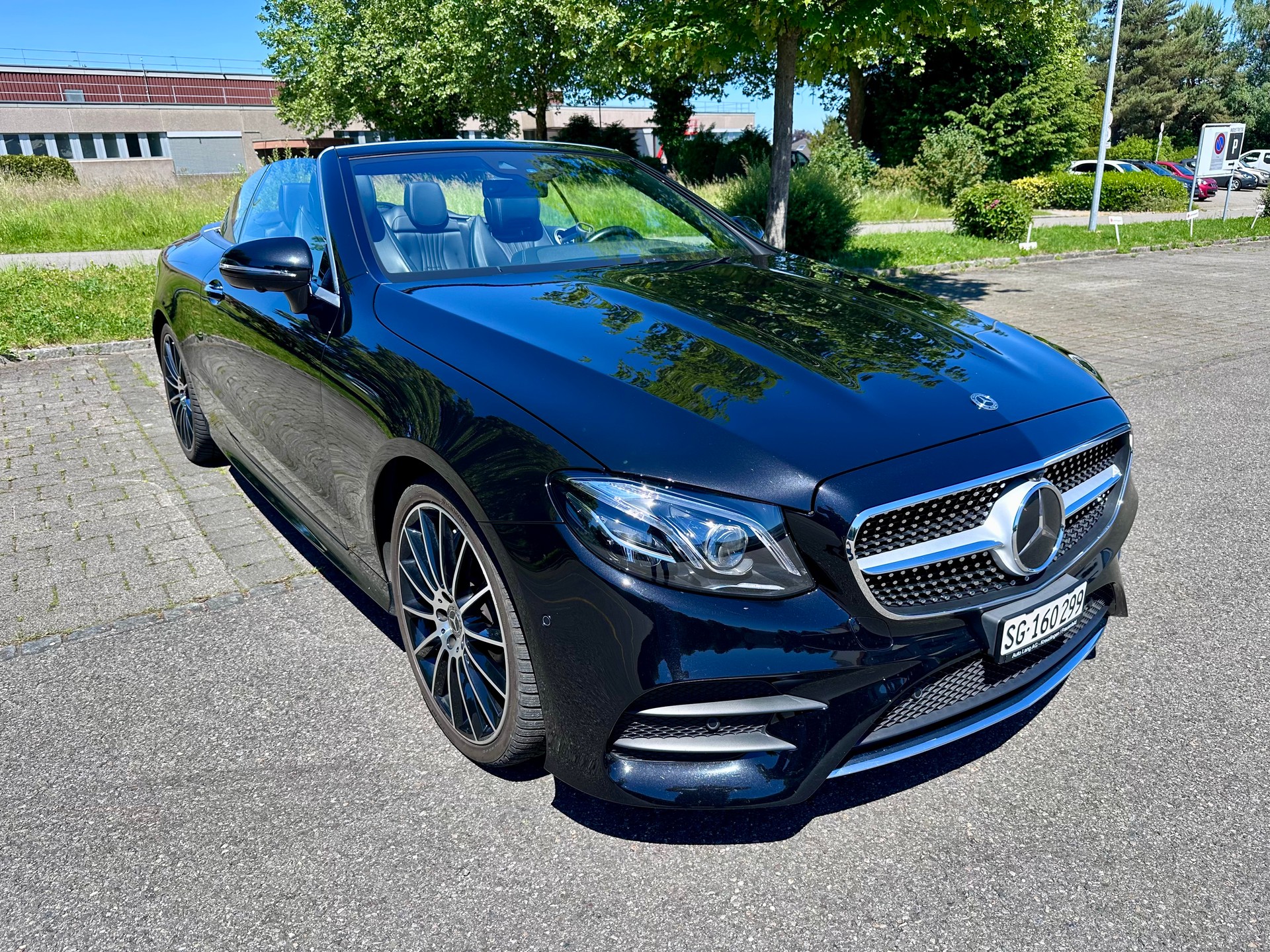 MERCEDES-BENZ E 400 AMG Line 4matic-image-2