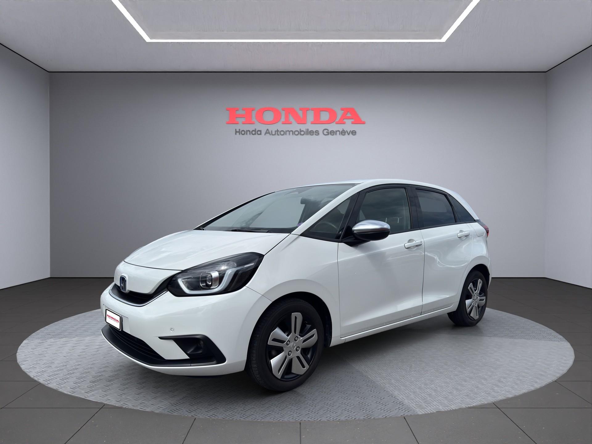 HONDA Jazz 1.5 i-MMD Executive-showroom-element-3