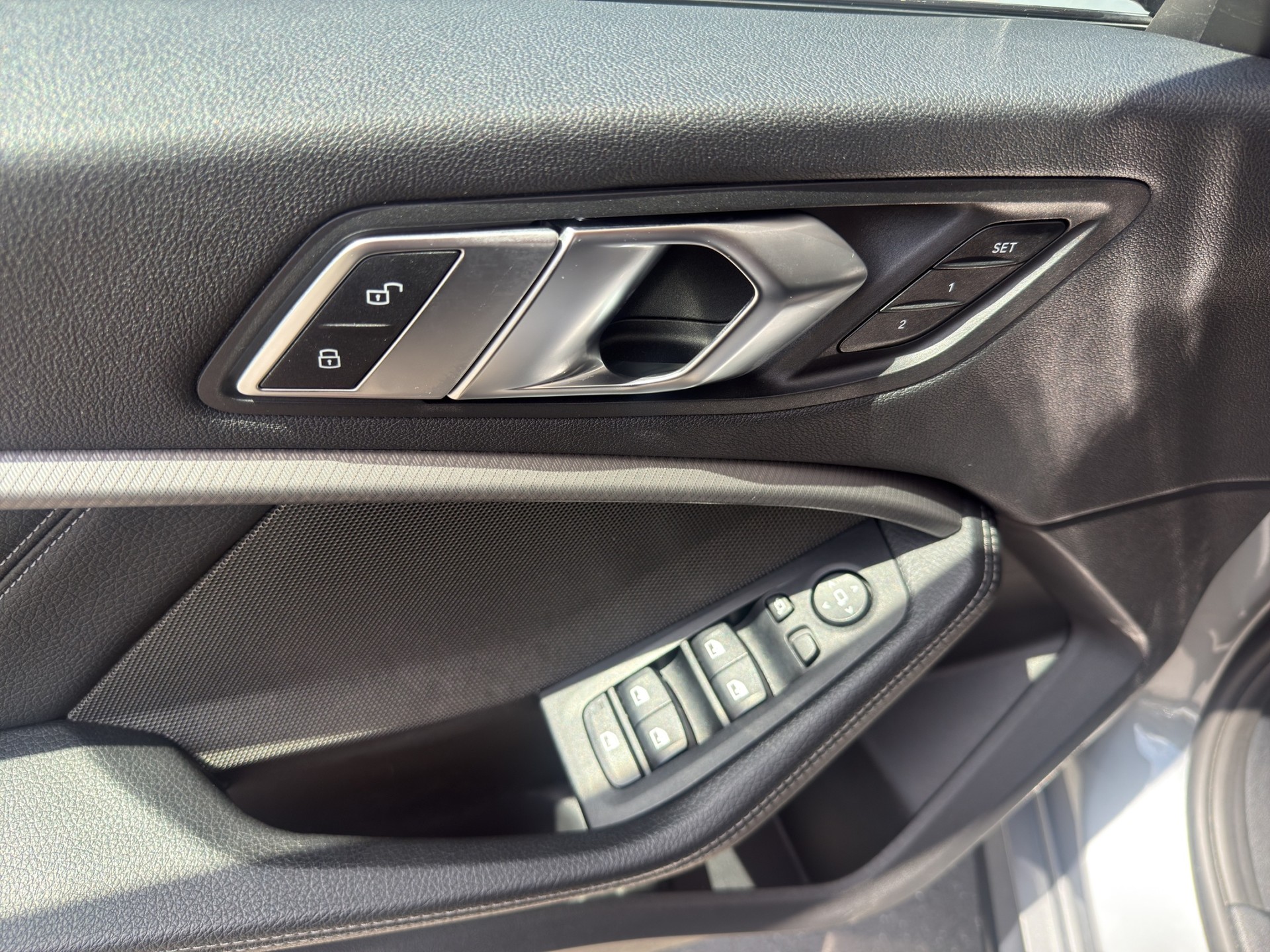 BMW M135i xDrive Steptronic-image-11