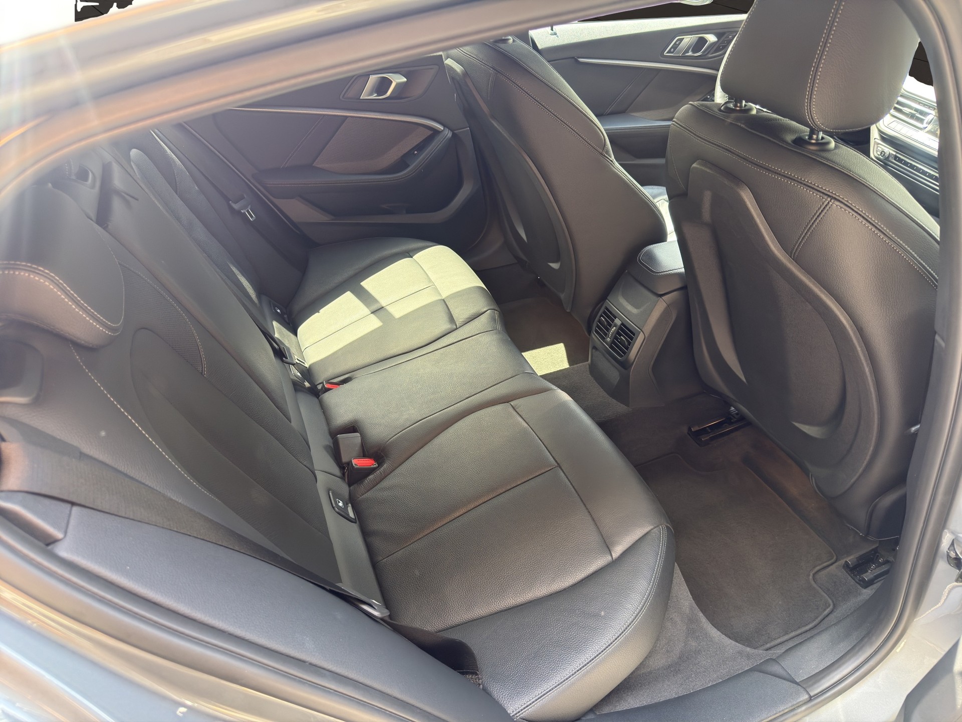 BMW M135i xDrive Steptronic-image-20