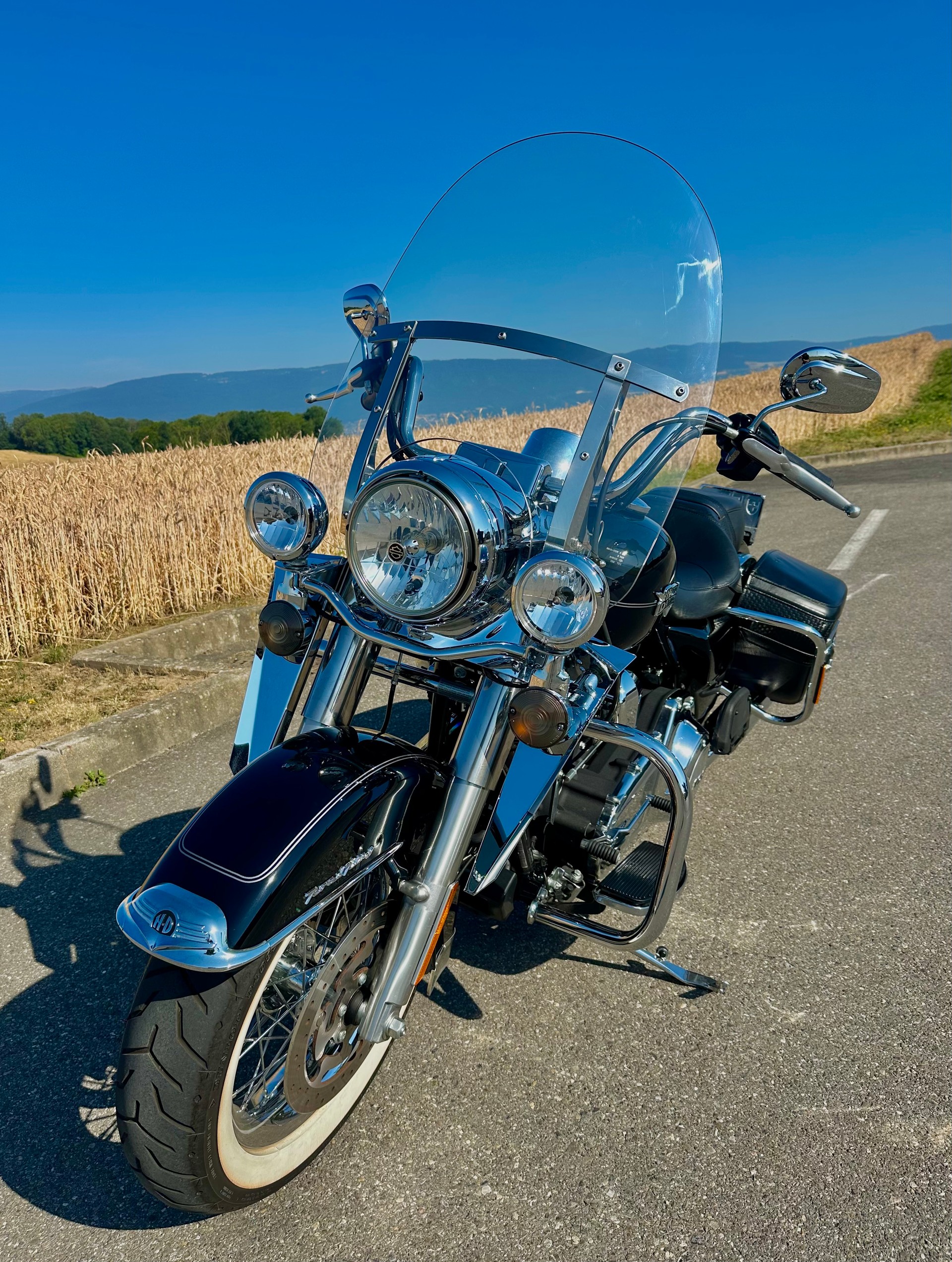 HARLEY-DAVIDSON FLHRC Road King Classic 103 ABS-image-2