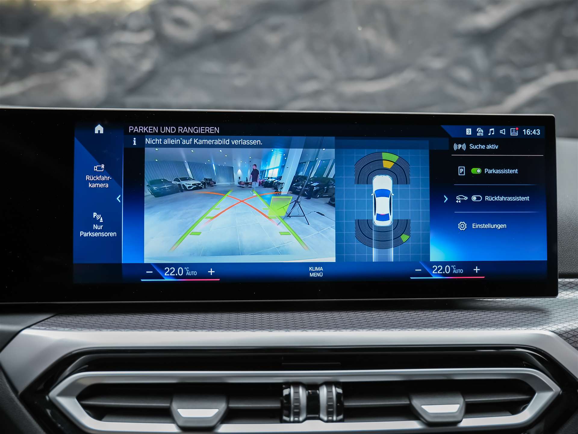 BMW 330i xDrive Steptronic M Sport Pro *Werksgarantie*Abstandsregler*Head Up Display*-image-39