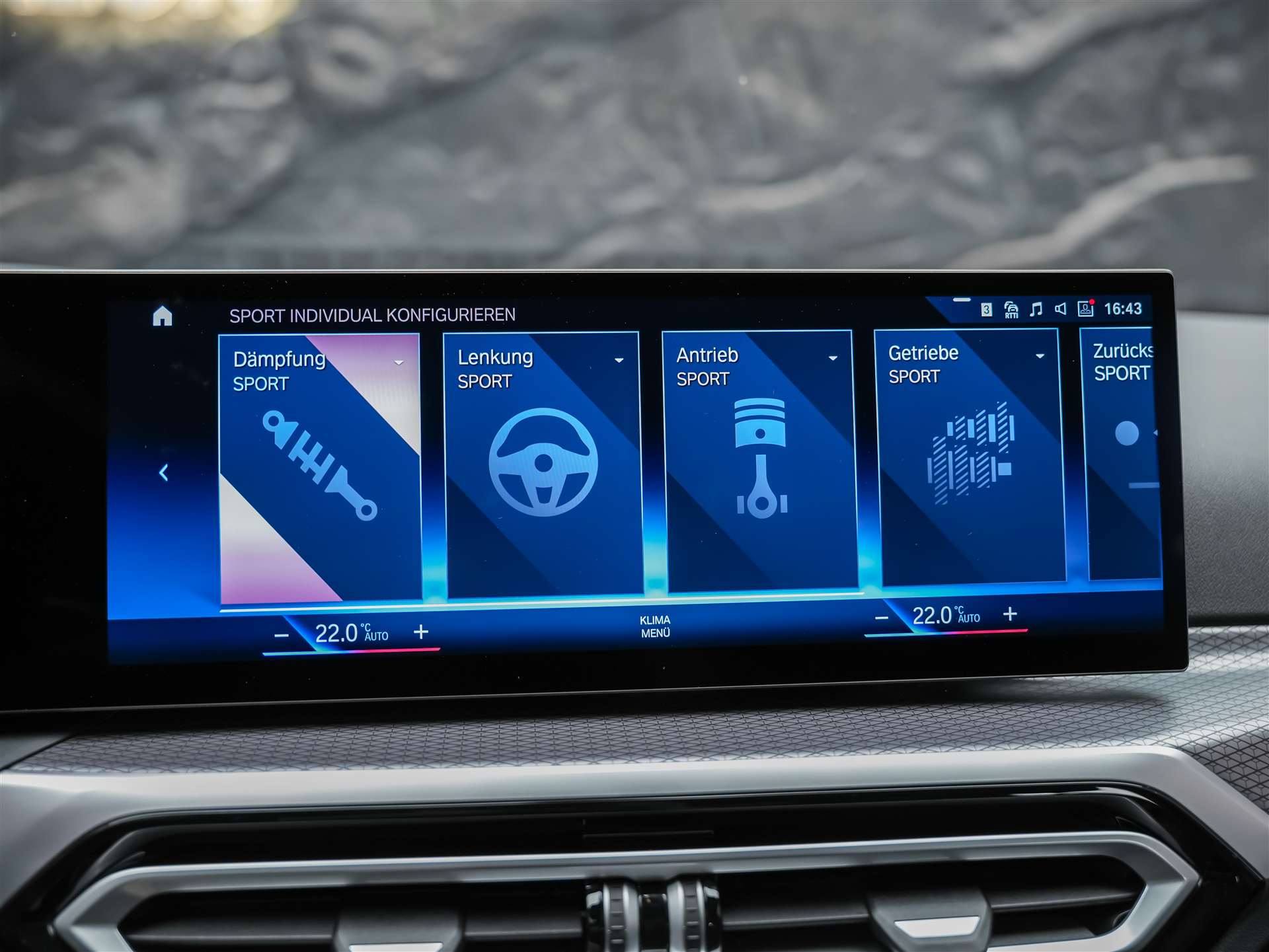 BMW 330i xDrive Steptronic M Sport Pro *Werksgarantie*Abstandsregler*Head Up Display*-image-37