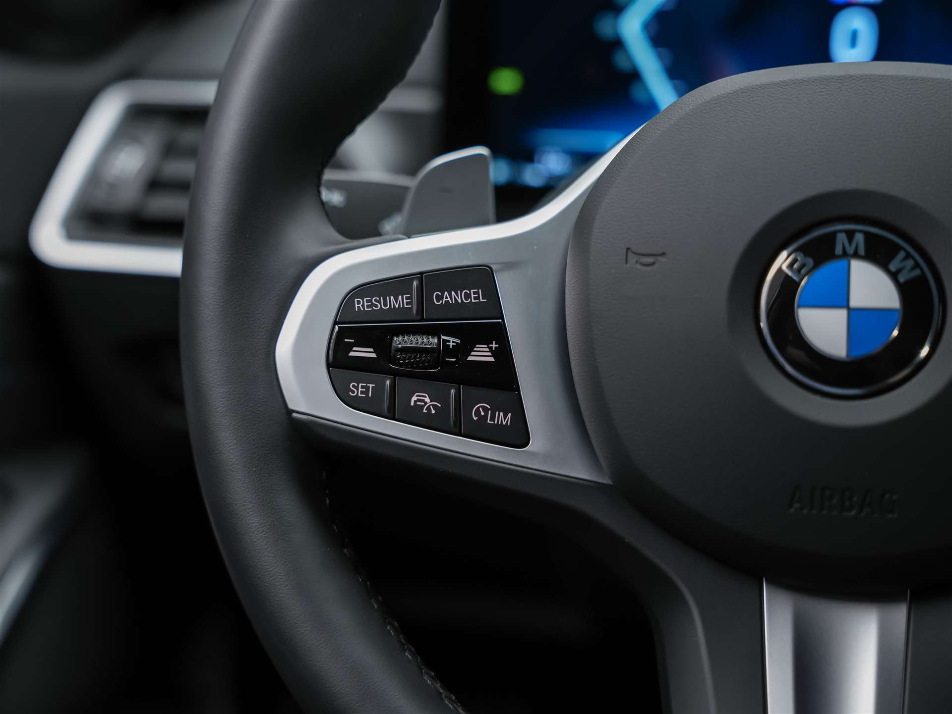 BMW 330i xDrive Steptronic M Sport Pro *Werksgarantie*Abstandsregler*Head Up Display*-image-26