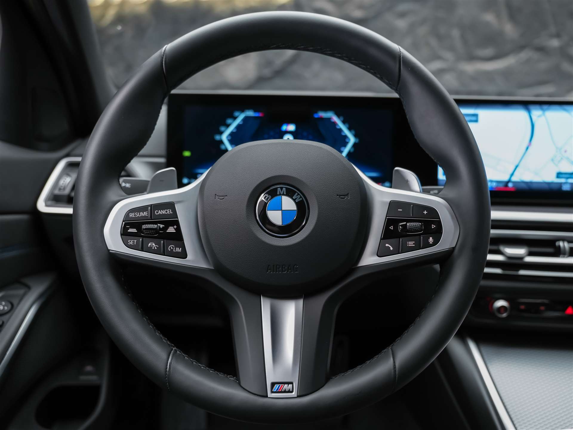 BMW 330i xDrive Steptronic M Sport Pro *Werksgarantie*Abstandsregler*Head Up Display*-image-25