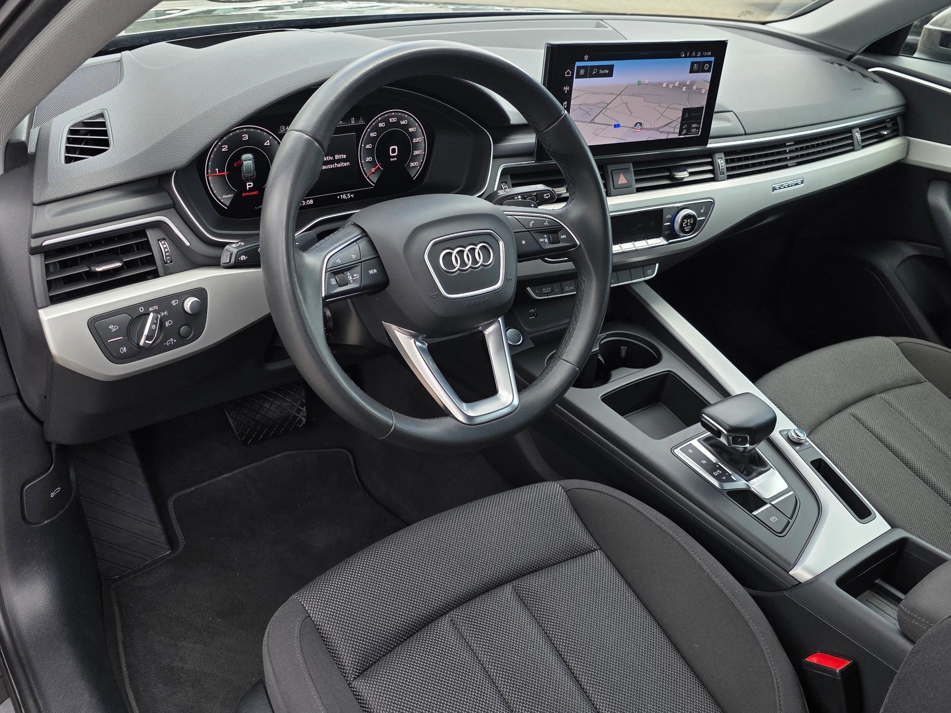 AUDI A4 Avant 40 TDI Attraction Quattro S-tronic * CH-Fahrzeug * Frisch ab MFK *-image-10