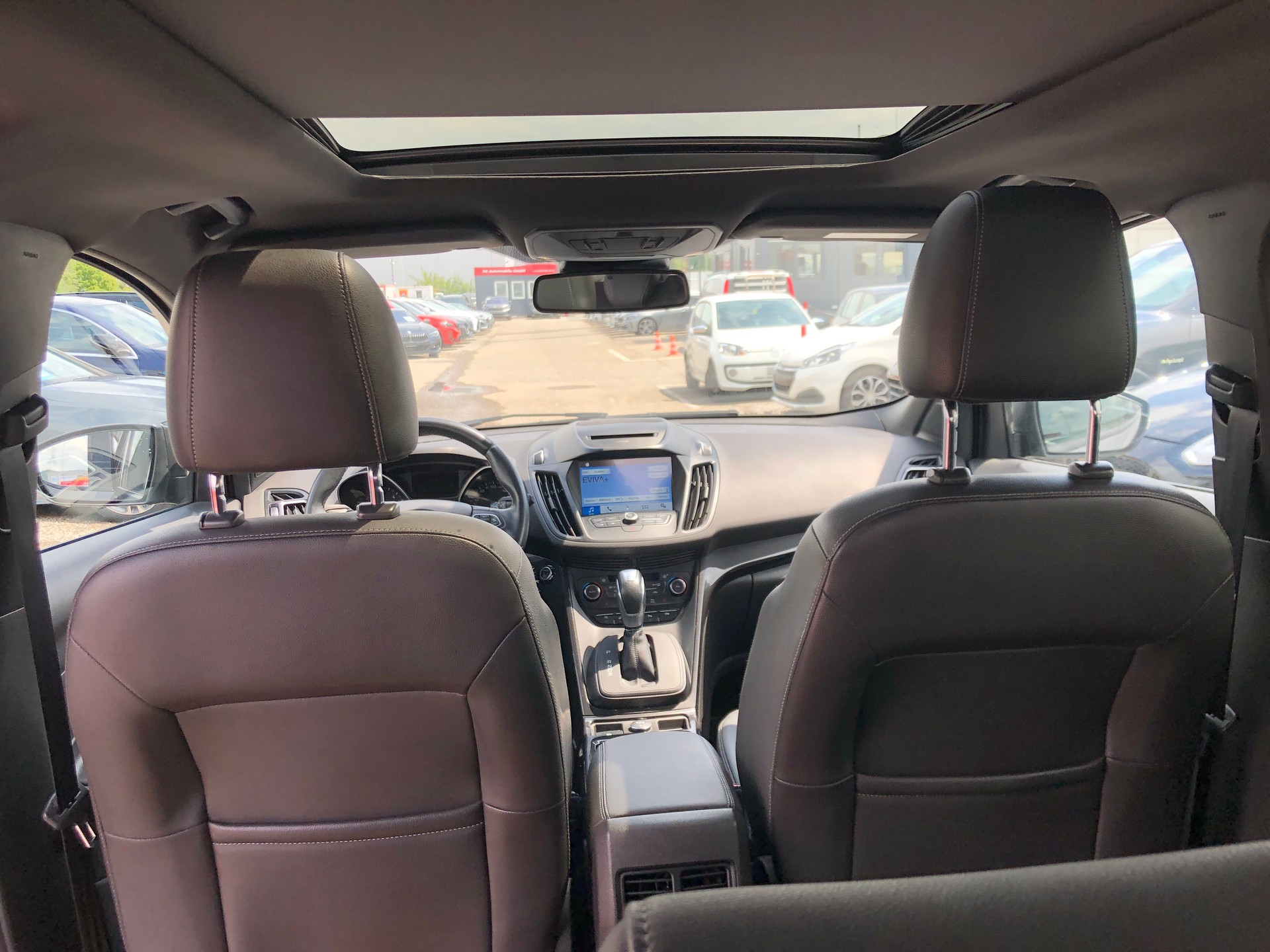 FORD Kuga 2.0 TDCi ST Line 4WD PowerShift-image-6