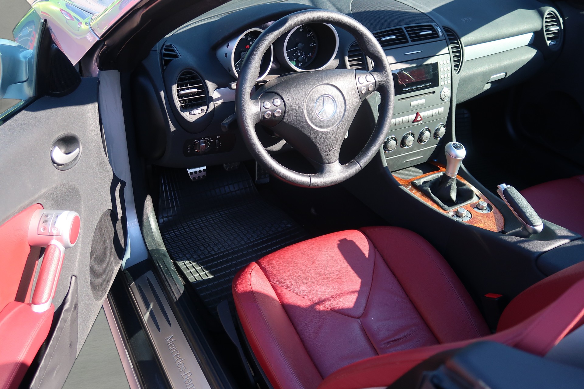 MERCEDES-BENZ SLK 200 Kompressor-image-8